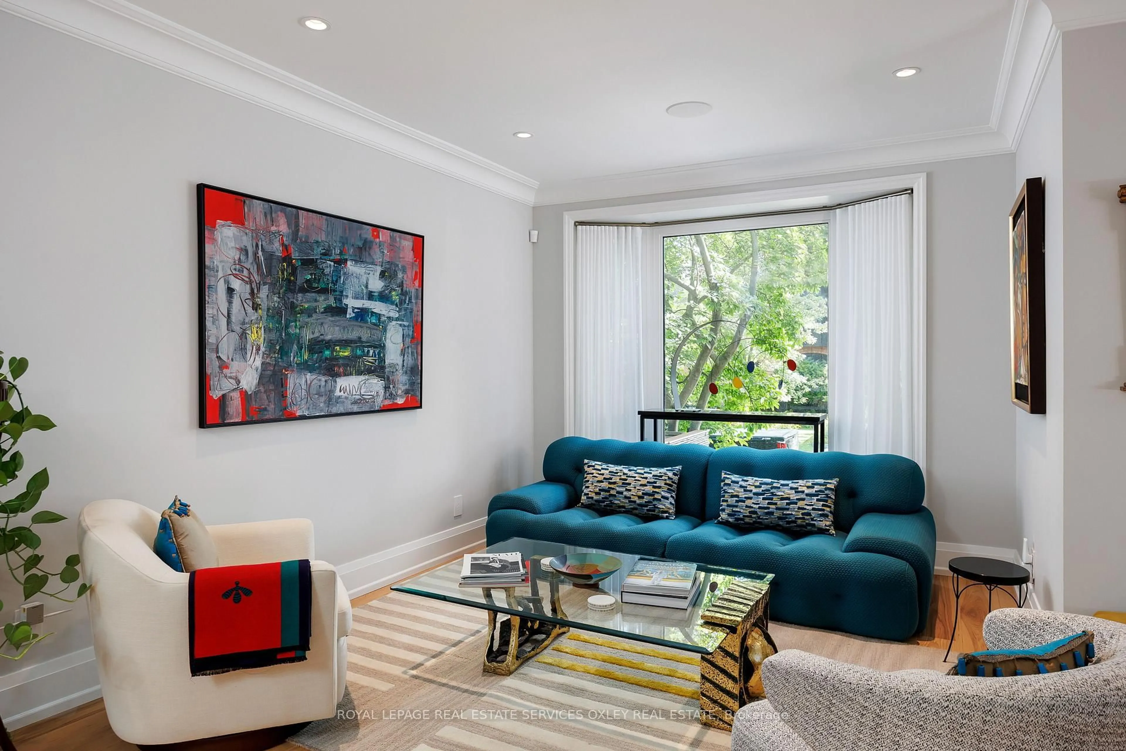 Living room with furniture, unknown for 26 Mcmaster Ave, Toronto Ontario M4V 1A9