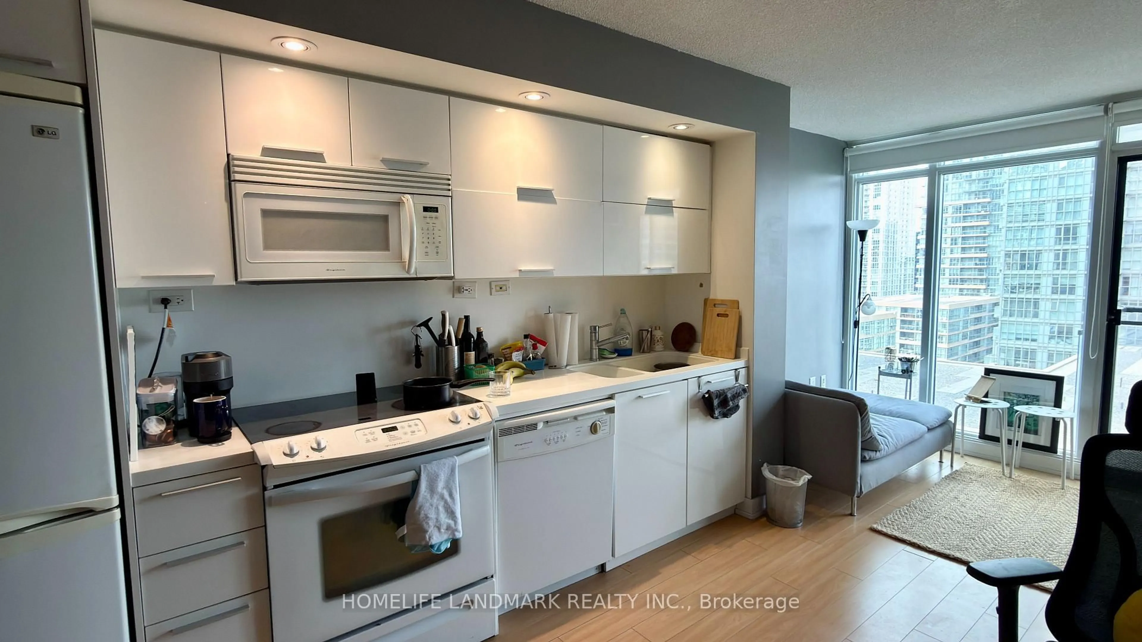Standard kitchen, unknown for 25 Capreol Crt #1608, Toronto Ontario M5V 3Z7