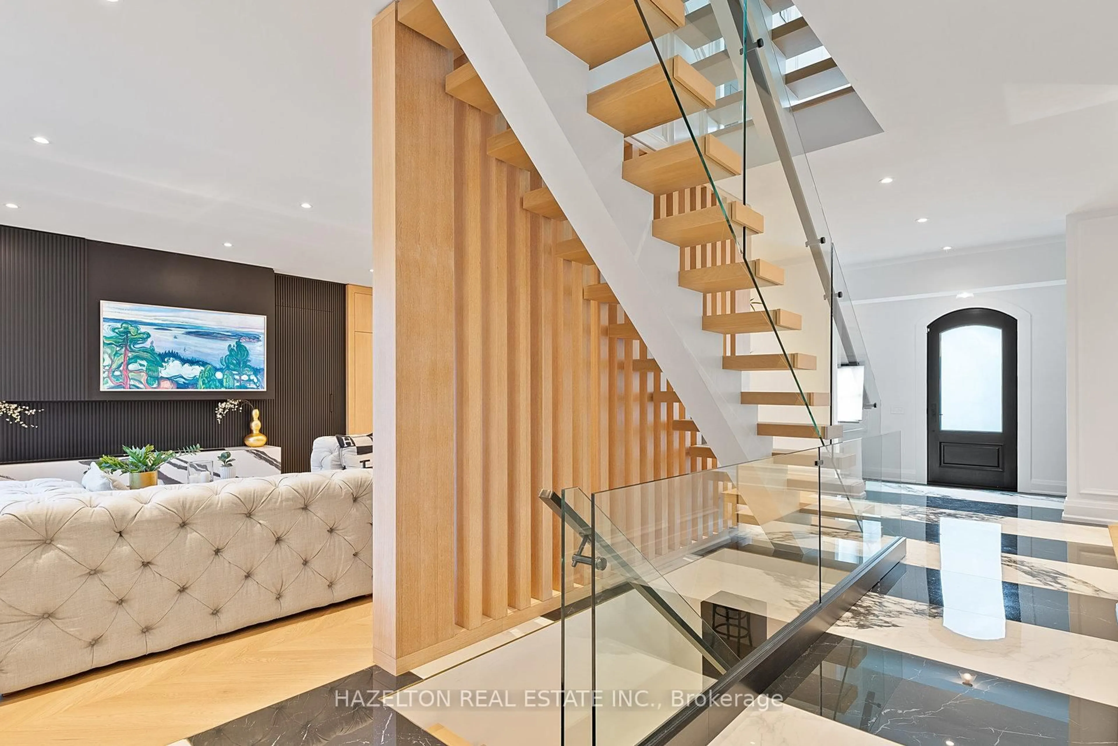 Stairs for 62 Maple Ave, Toronto Ontario M4W 2T7