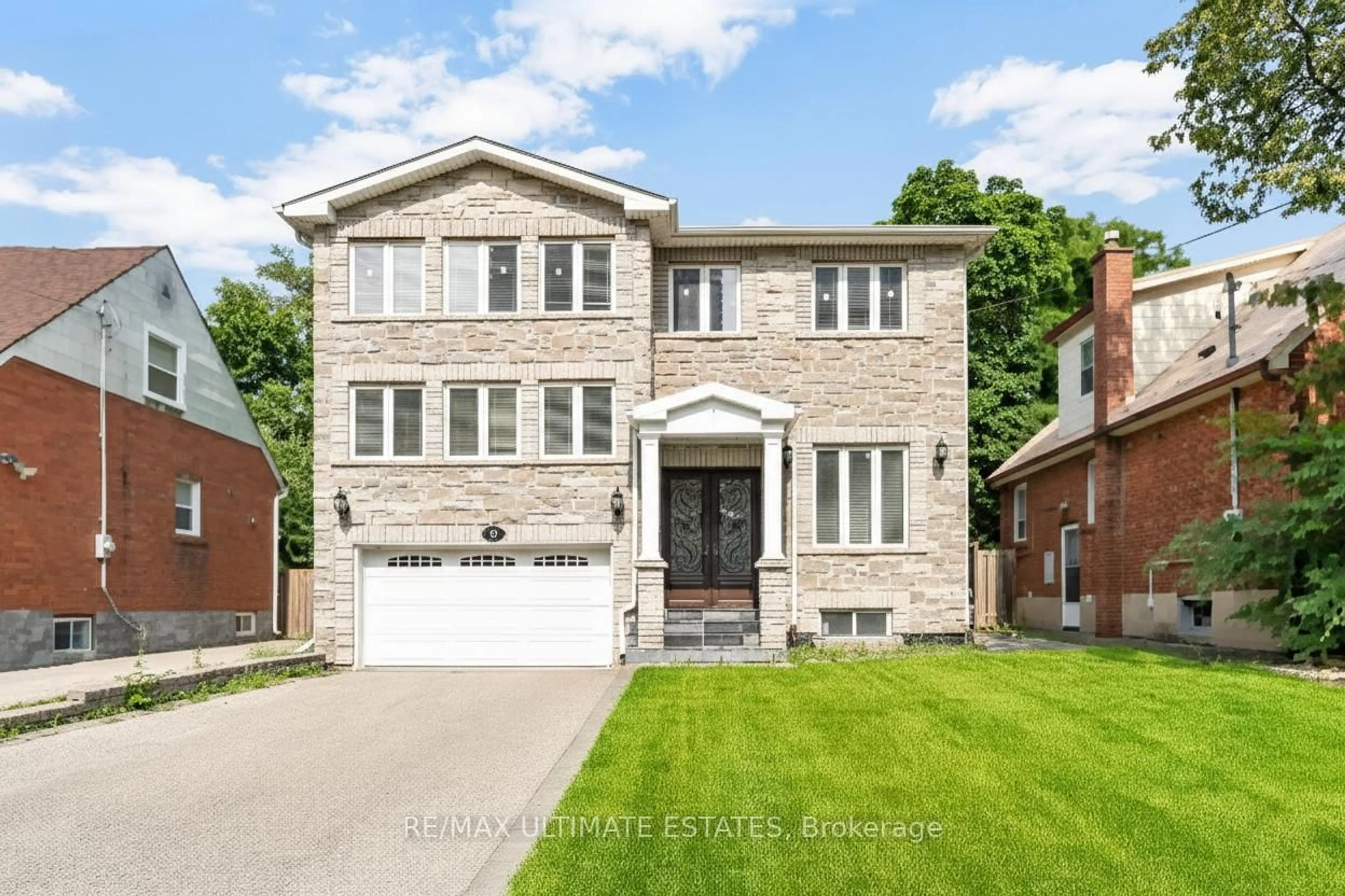 Home with brick exterior material, street for 19 Bonnington Pl, Toronto Ontario M2N 4V2
