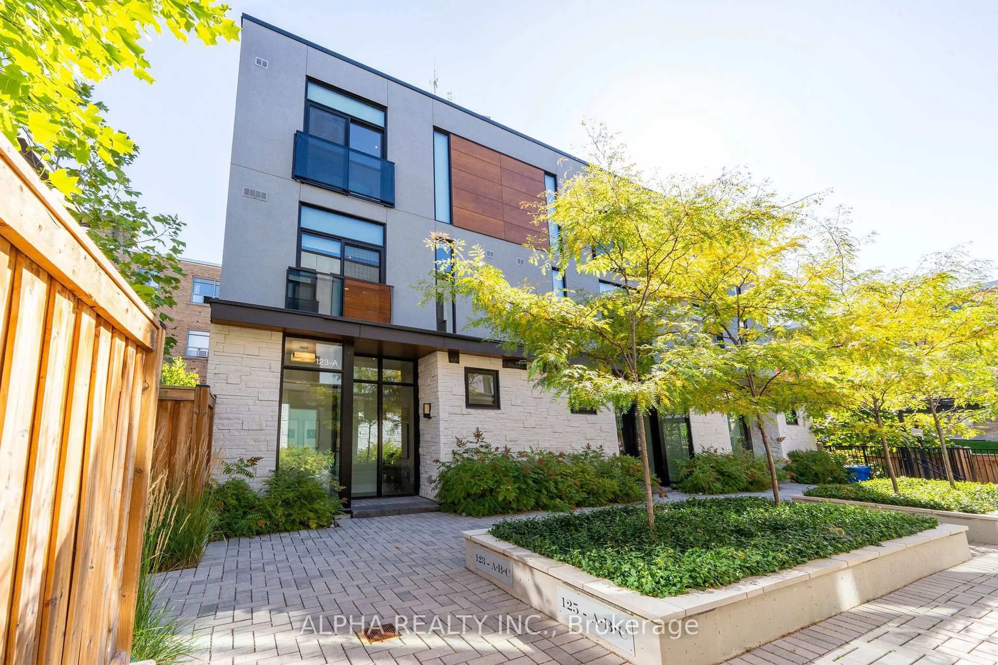 Home with brick exterior material, street for 123A Roselawn Ave, Toronto Ontario M4R 1E7