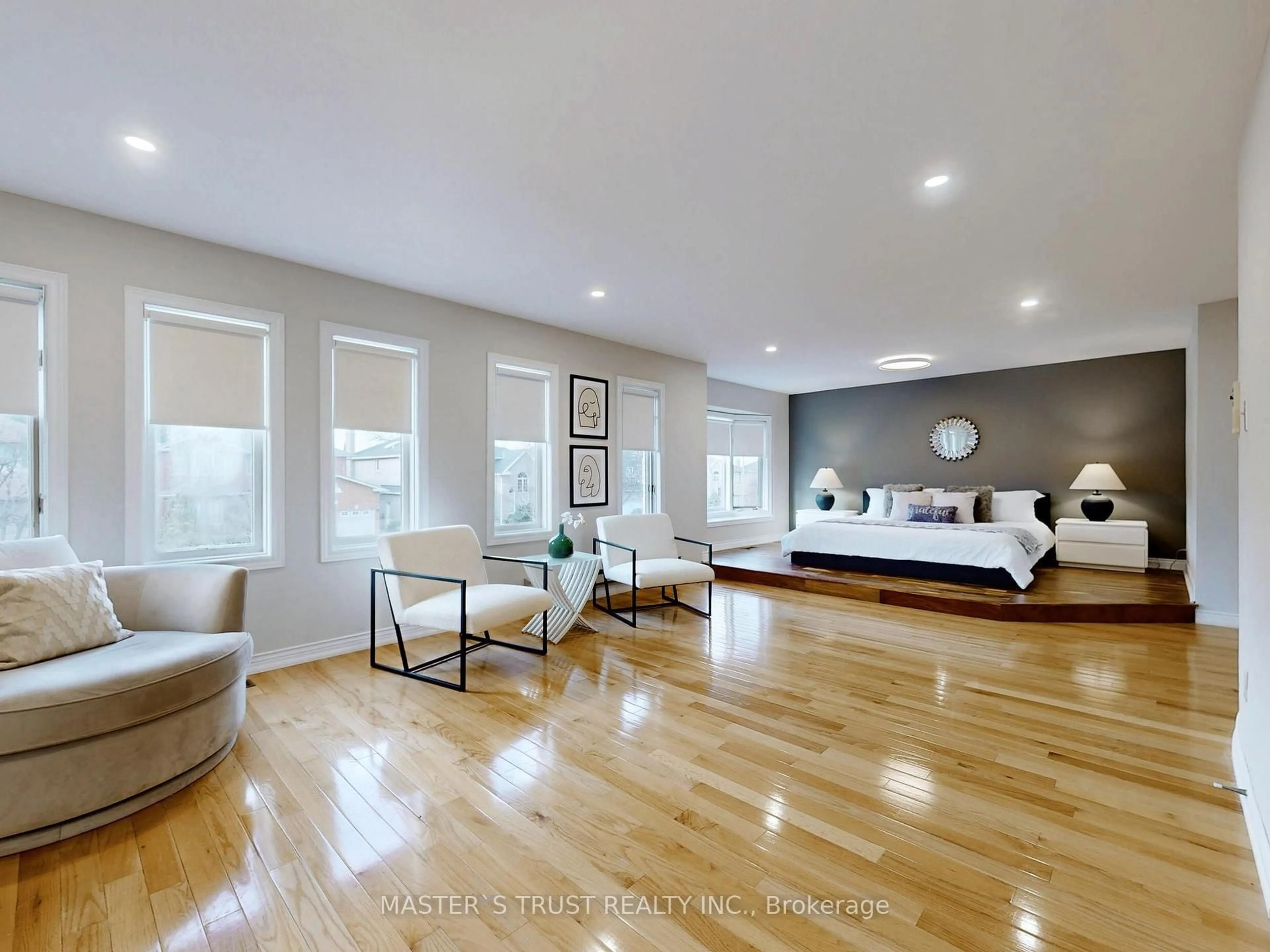 A pic of a room for 5 Jardin Hill Crt, Toronto Ontario M2H 3R8