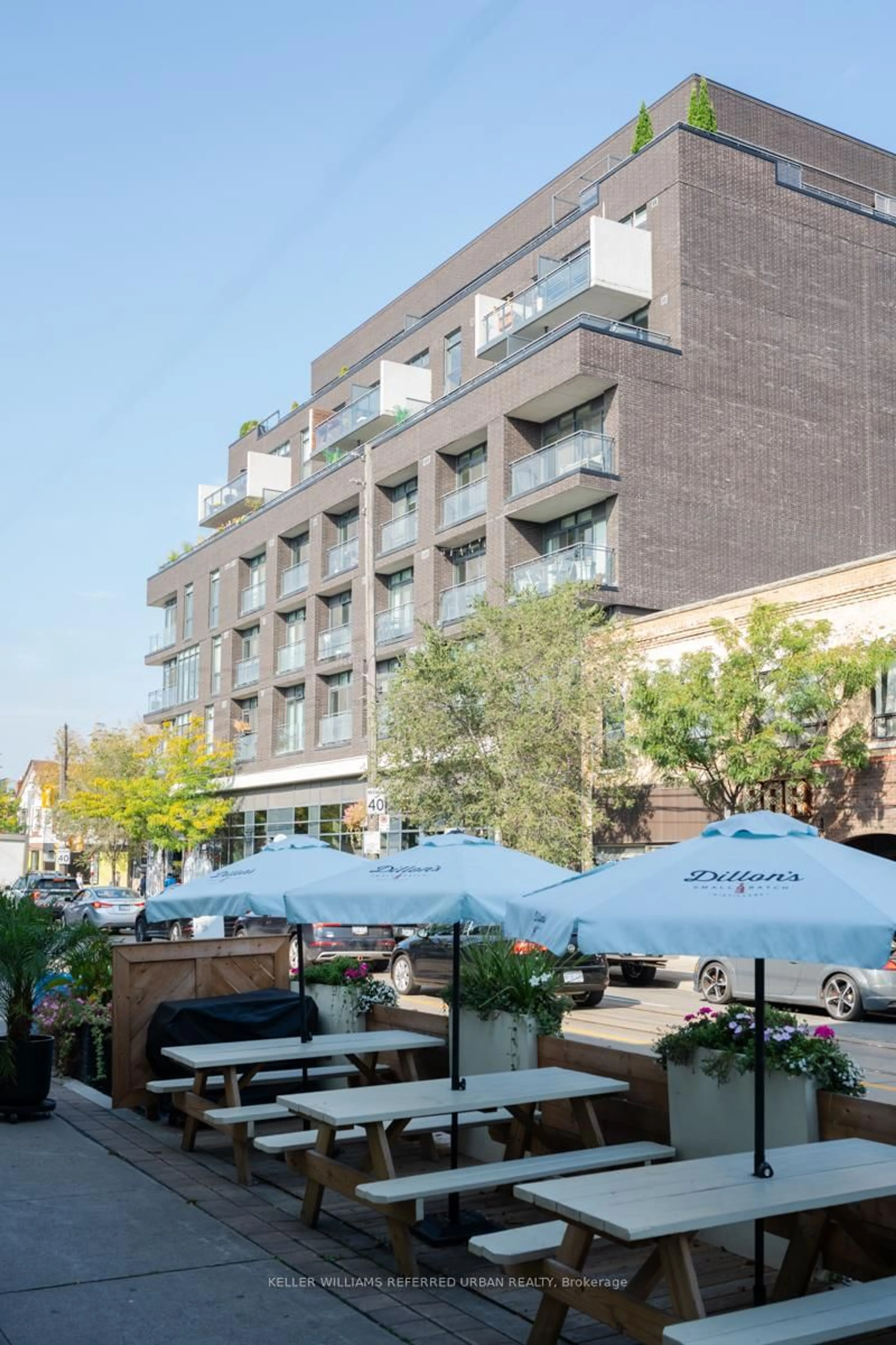 Patio, street for 205 Manning Ave #405, Toronto Ontario M6J 0E2