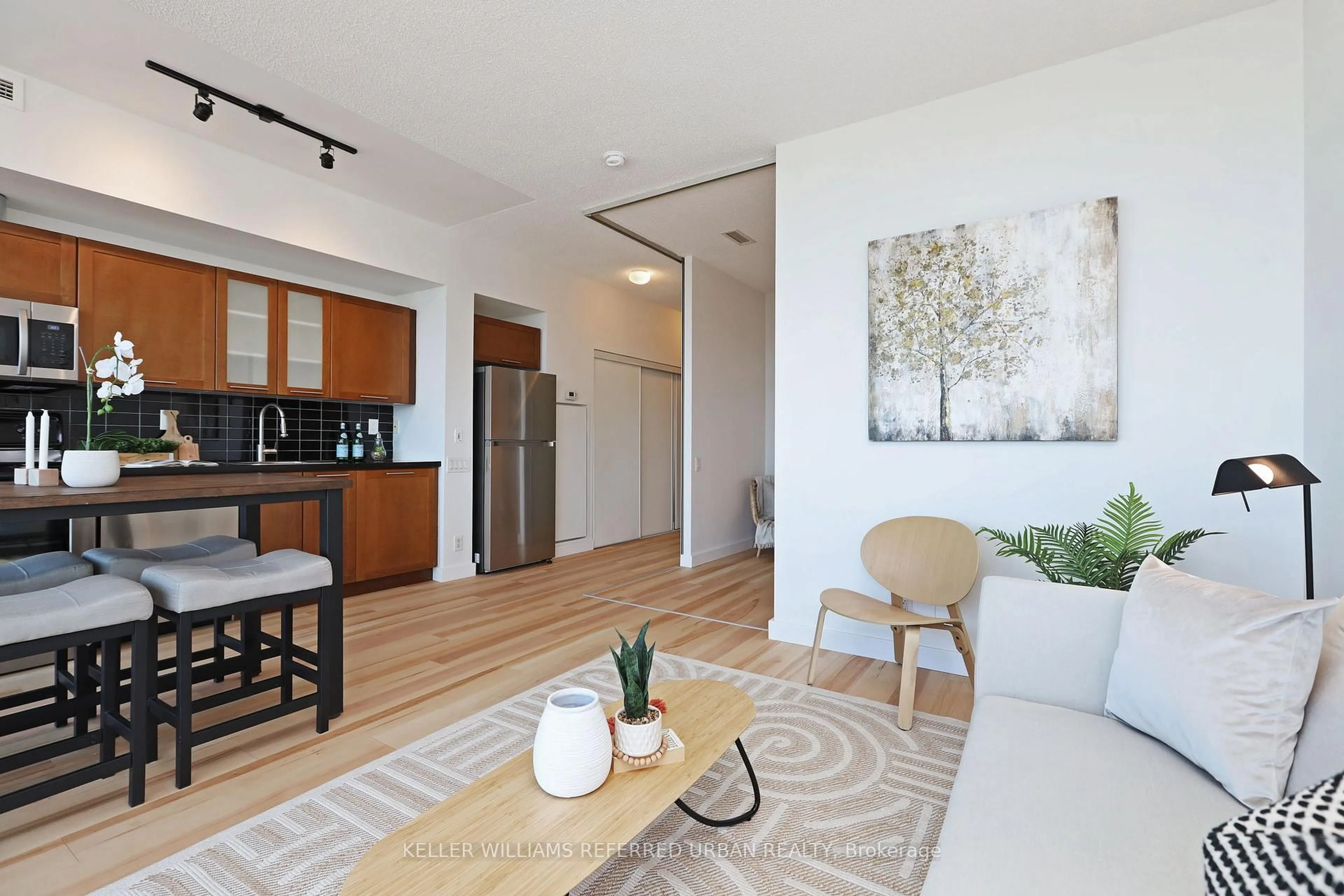 Unknown for 33 Mill St #1801, Toronto Ontario M5A 3R3