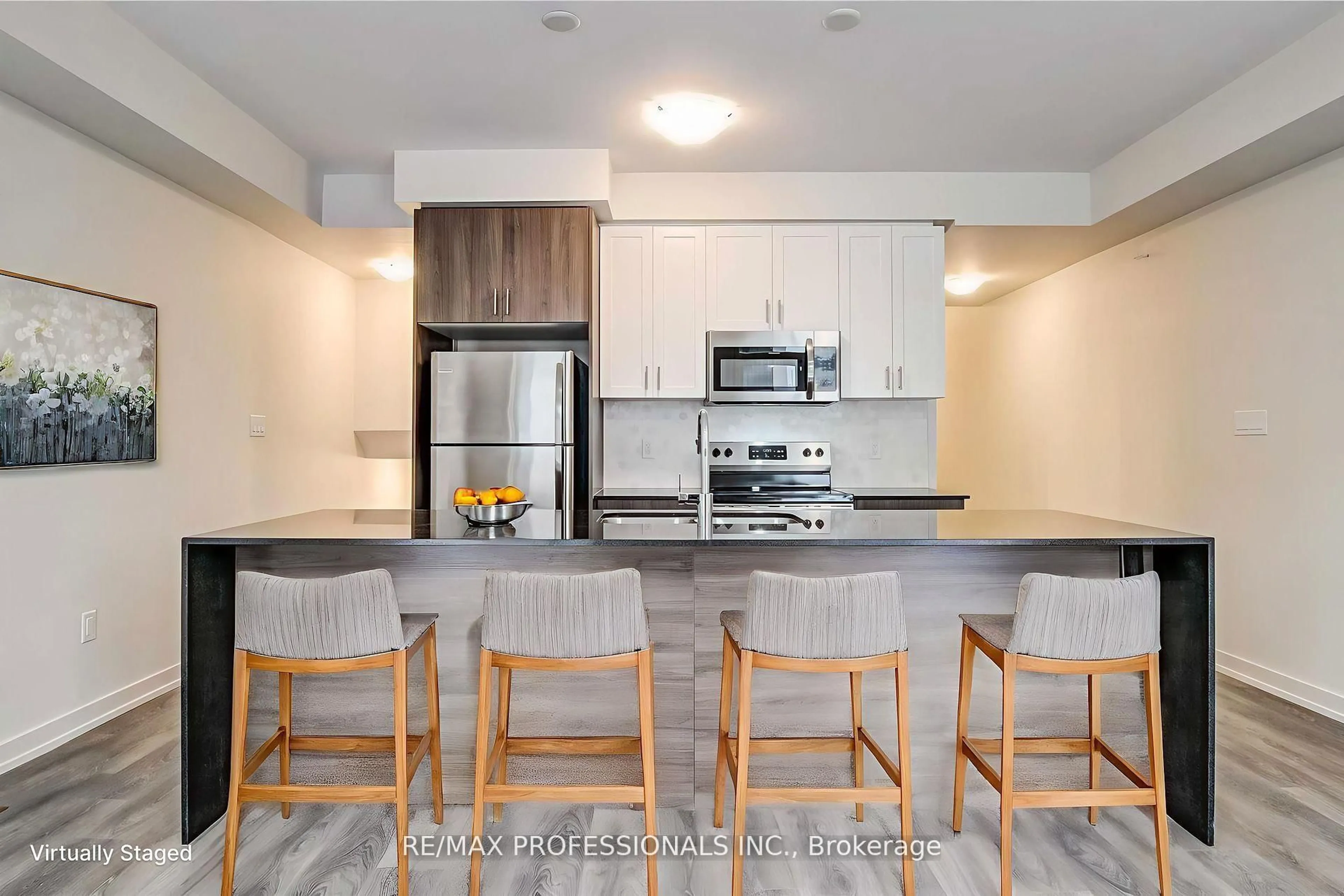 Open concept kitchen, unknown for 31 Florence St #4, Toronto Ontario M6K 0C5