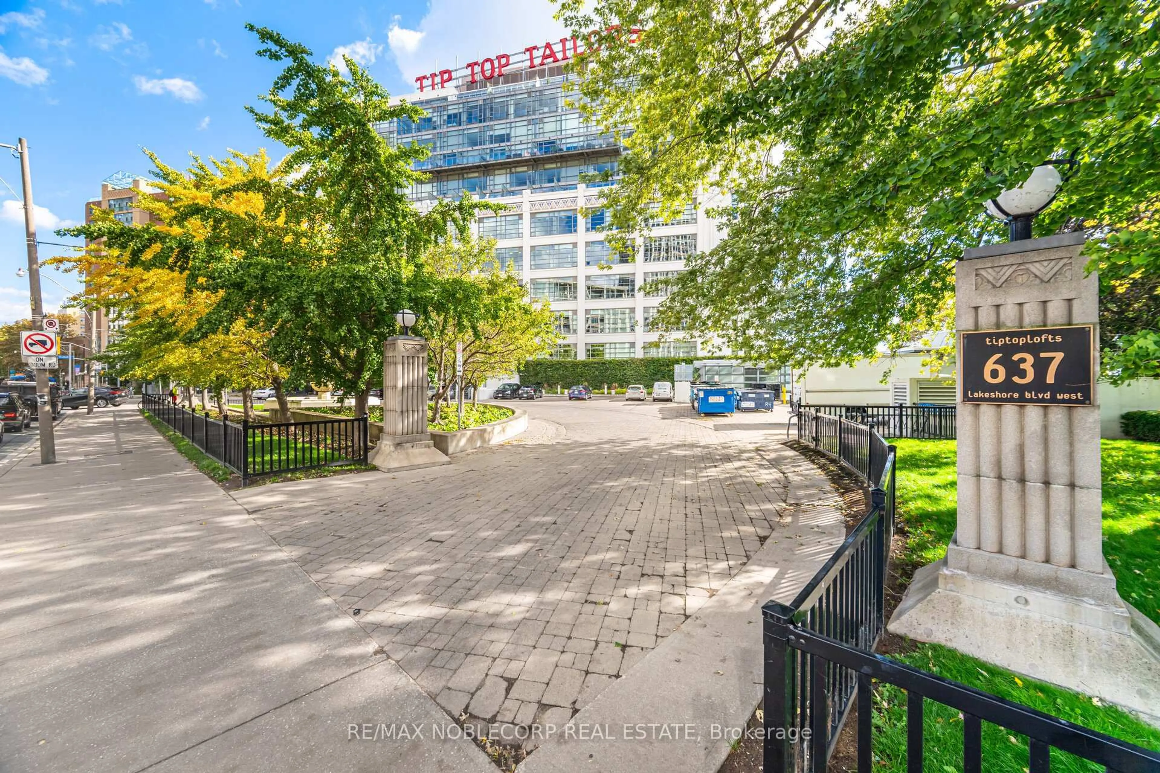 Patio, unknown for 637 Lake Shore Blvd #228, Toronto Ontario M5V 3J6