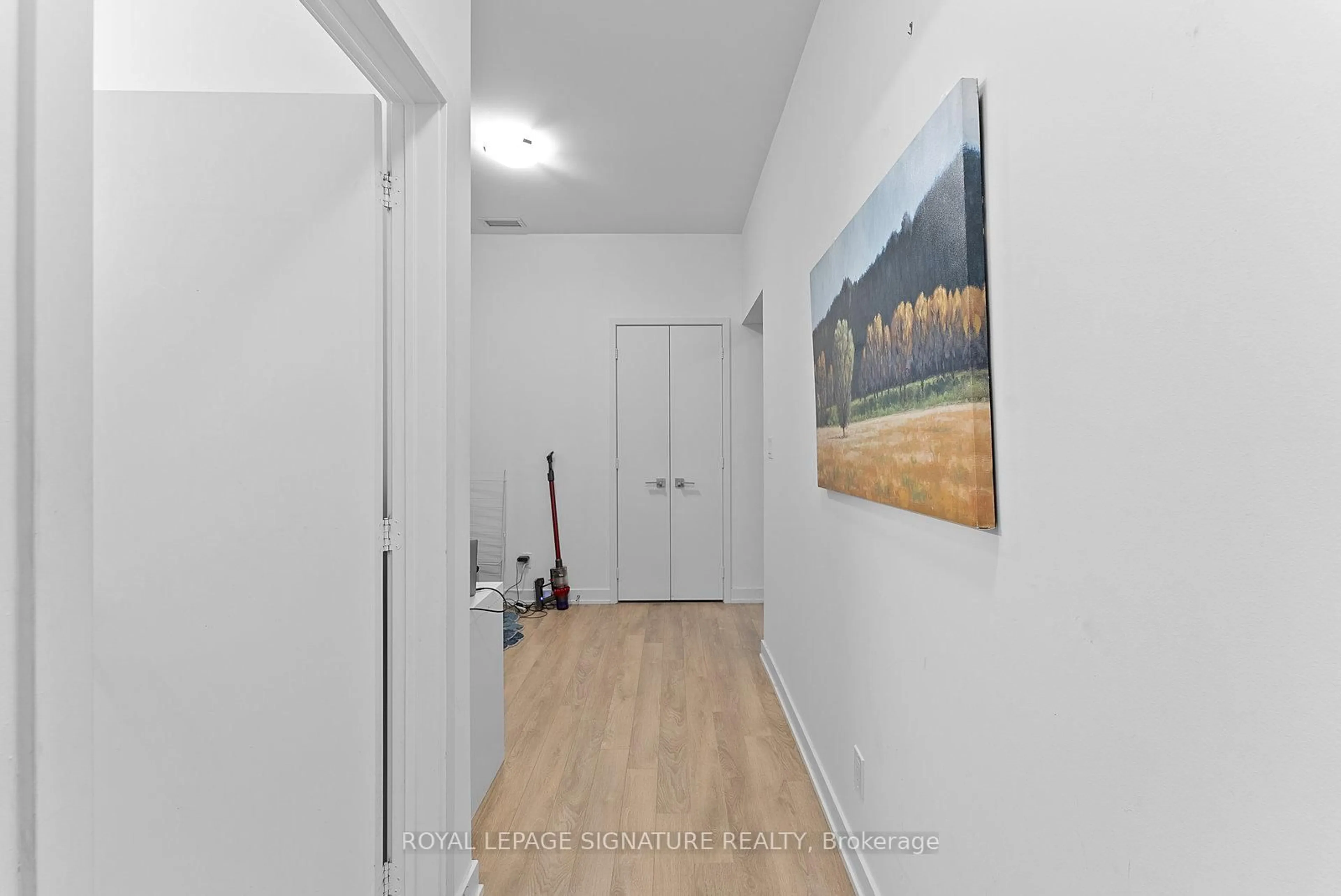 Indoor entryway for 50 Ordnance St #405, Toronto Ontario M6K 0C9