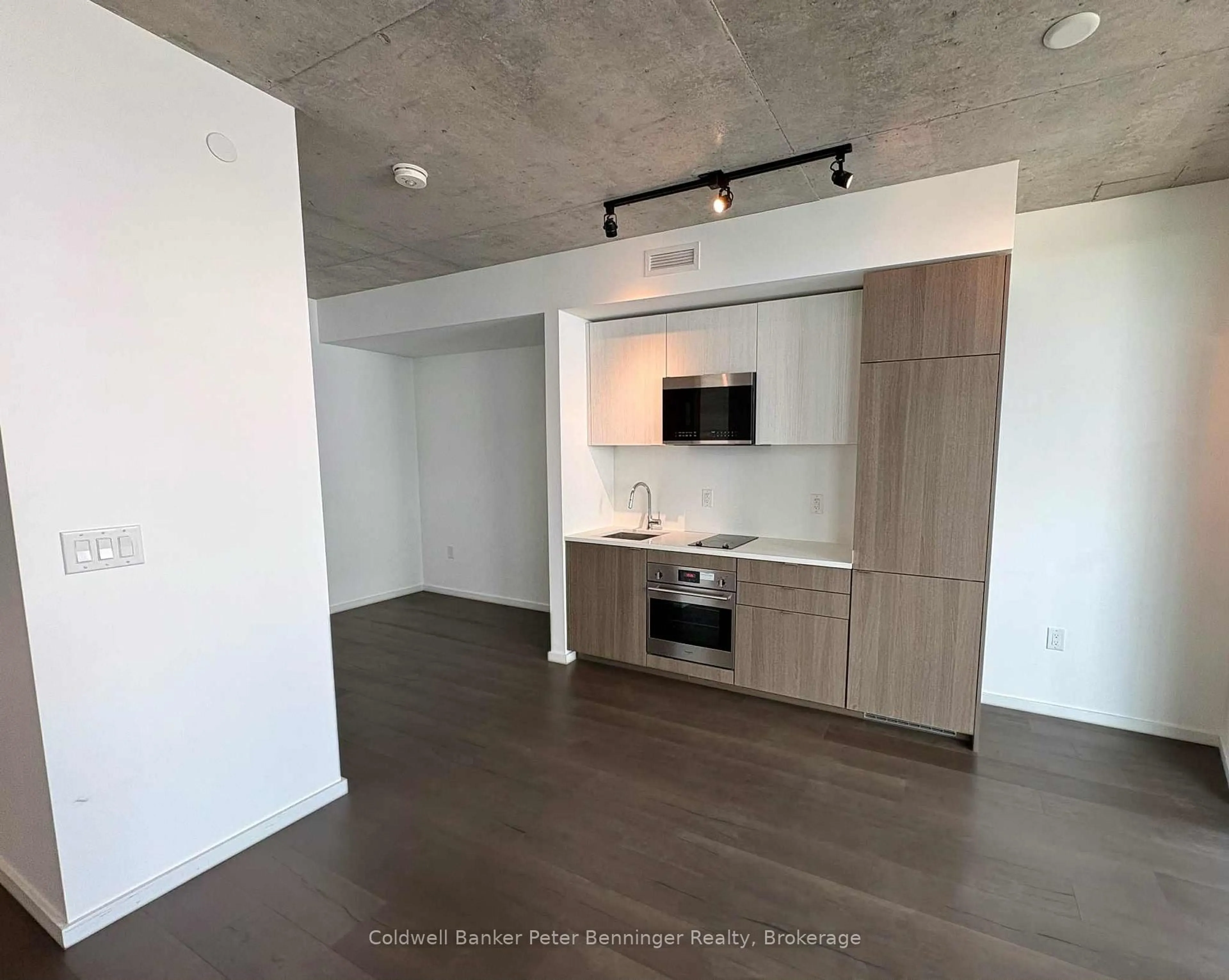 Unknown for 21 Lawren Harris Sq #514, Toronto Ontario M5A 0T4