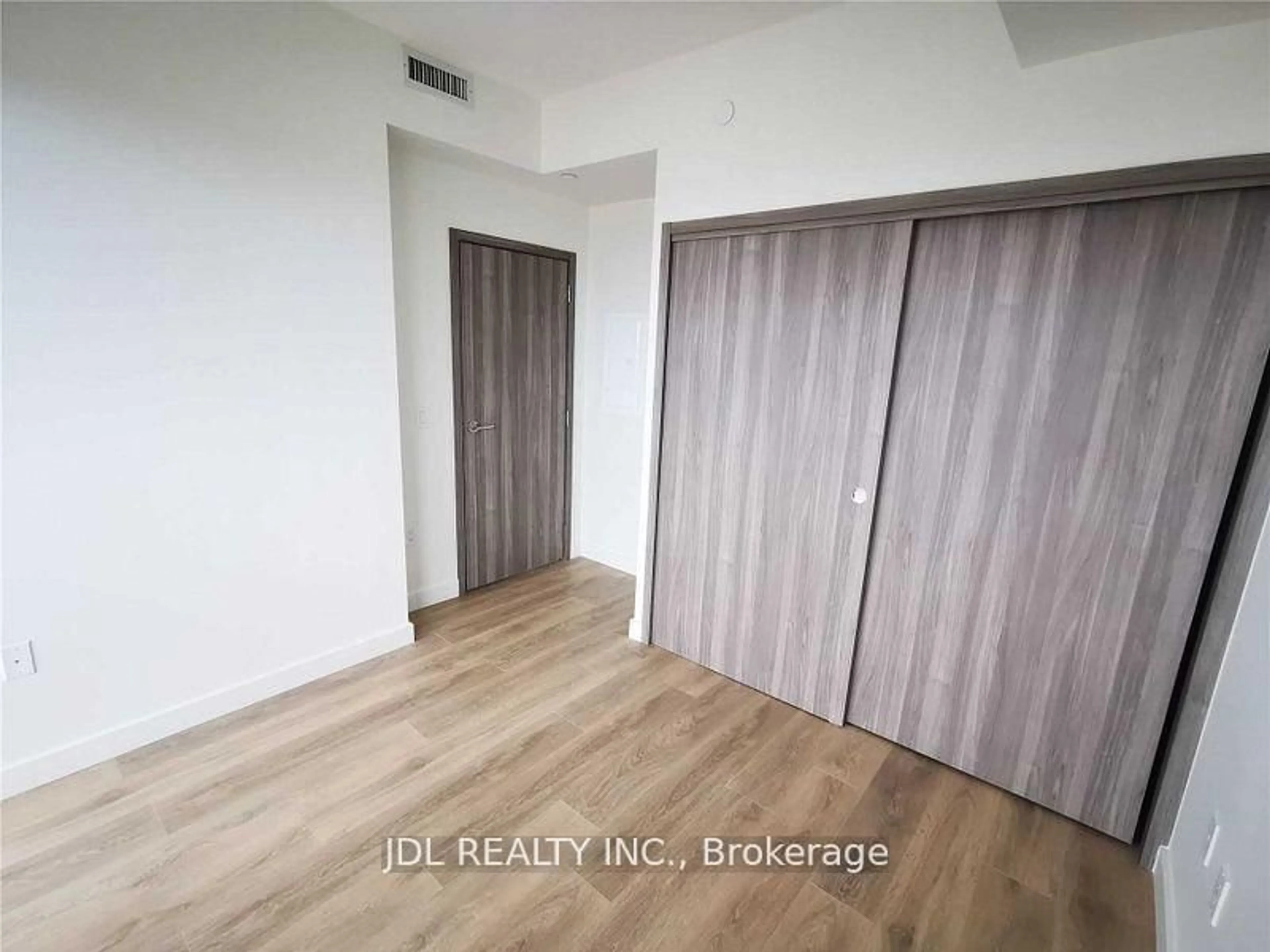 A pic of a room for 95 McMahon Dr #1910, Toronto Ontario M2K 0H2