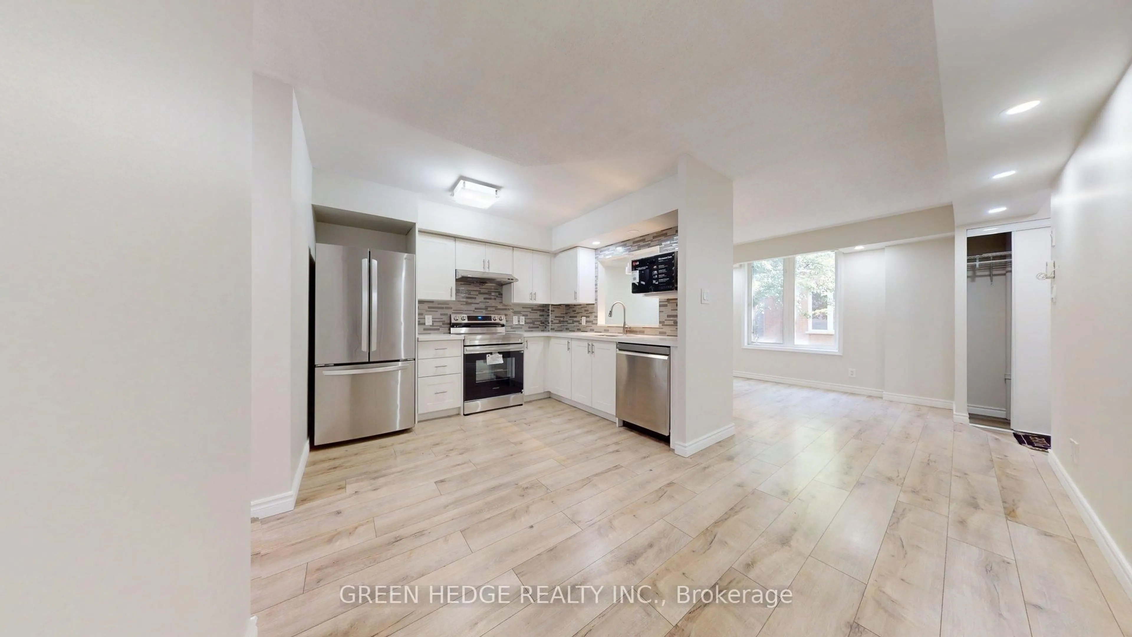 Open concept kitchen, unknown for 12 Douro St #418, Toronto Ontario M6K 3M4