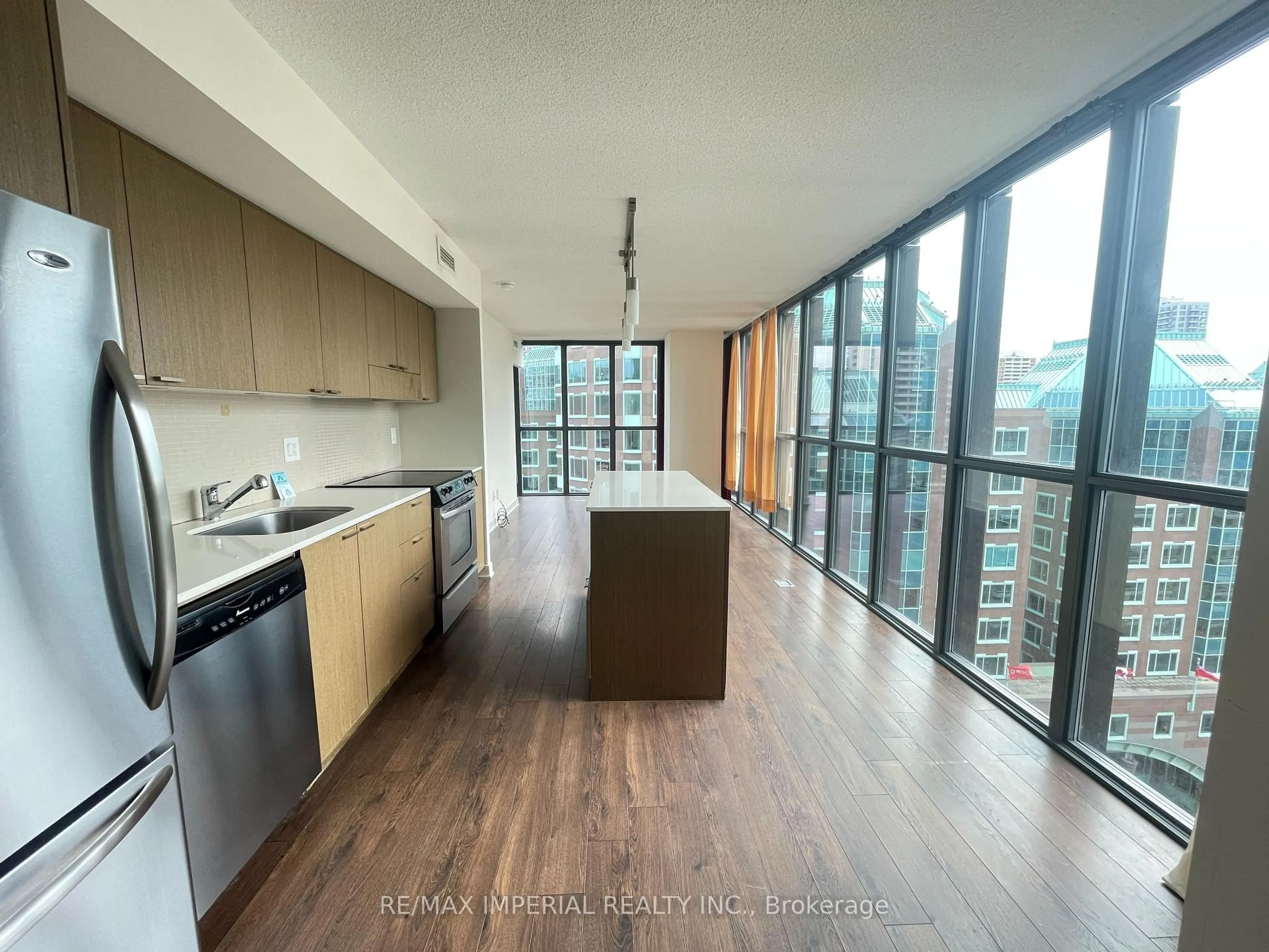 Open concept kitchen, unknown for 110 Charles St #1602, Toronto Ontario M4Y 1T5