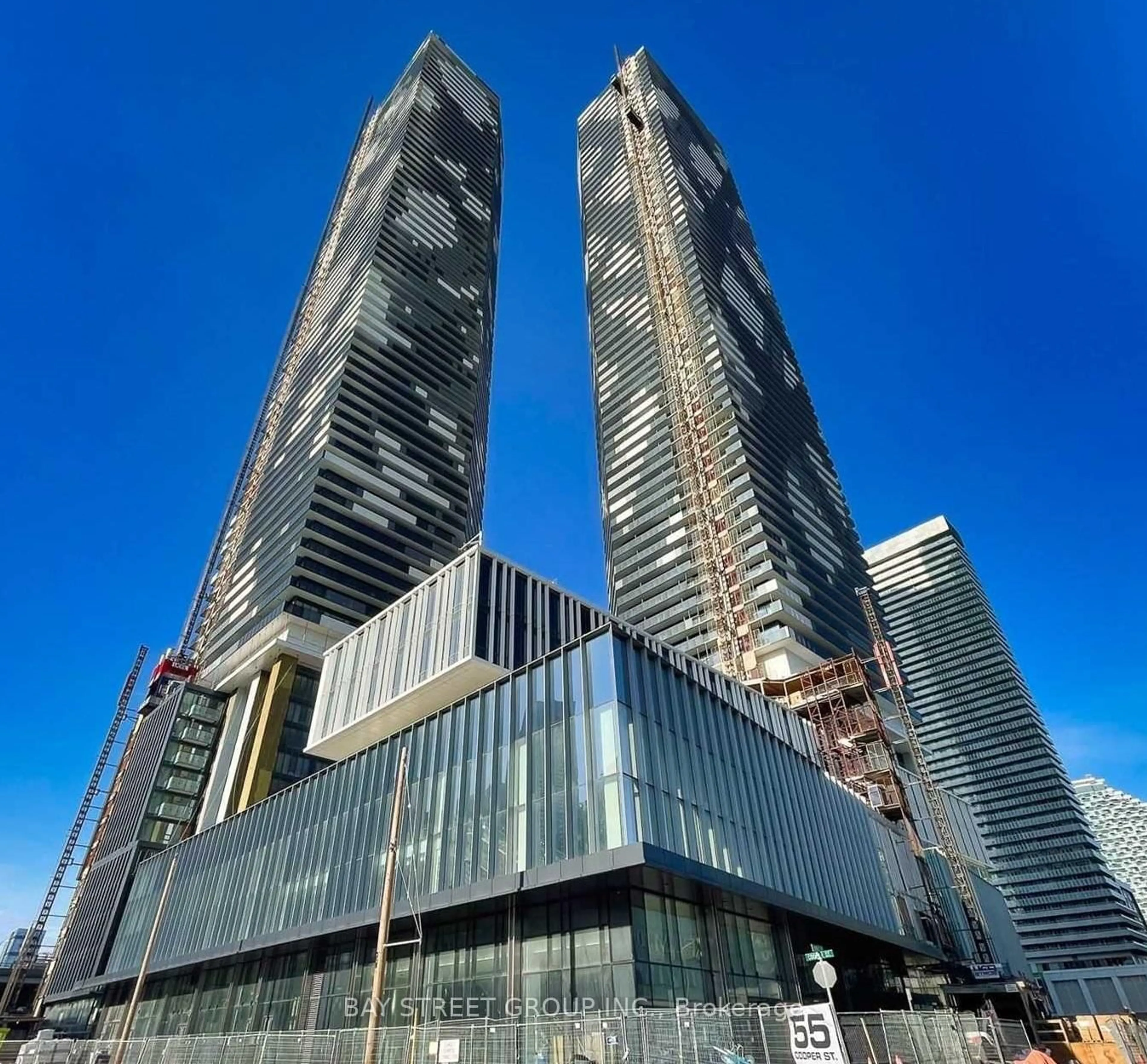 Indoor foyer for 55 Cooper St #2607, Toronto Ontario M5E 0G1