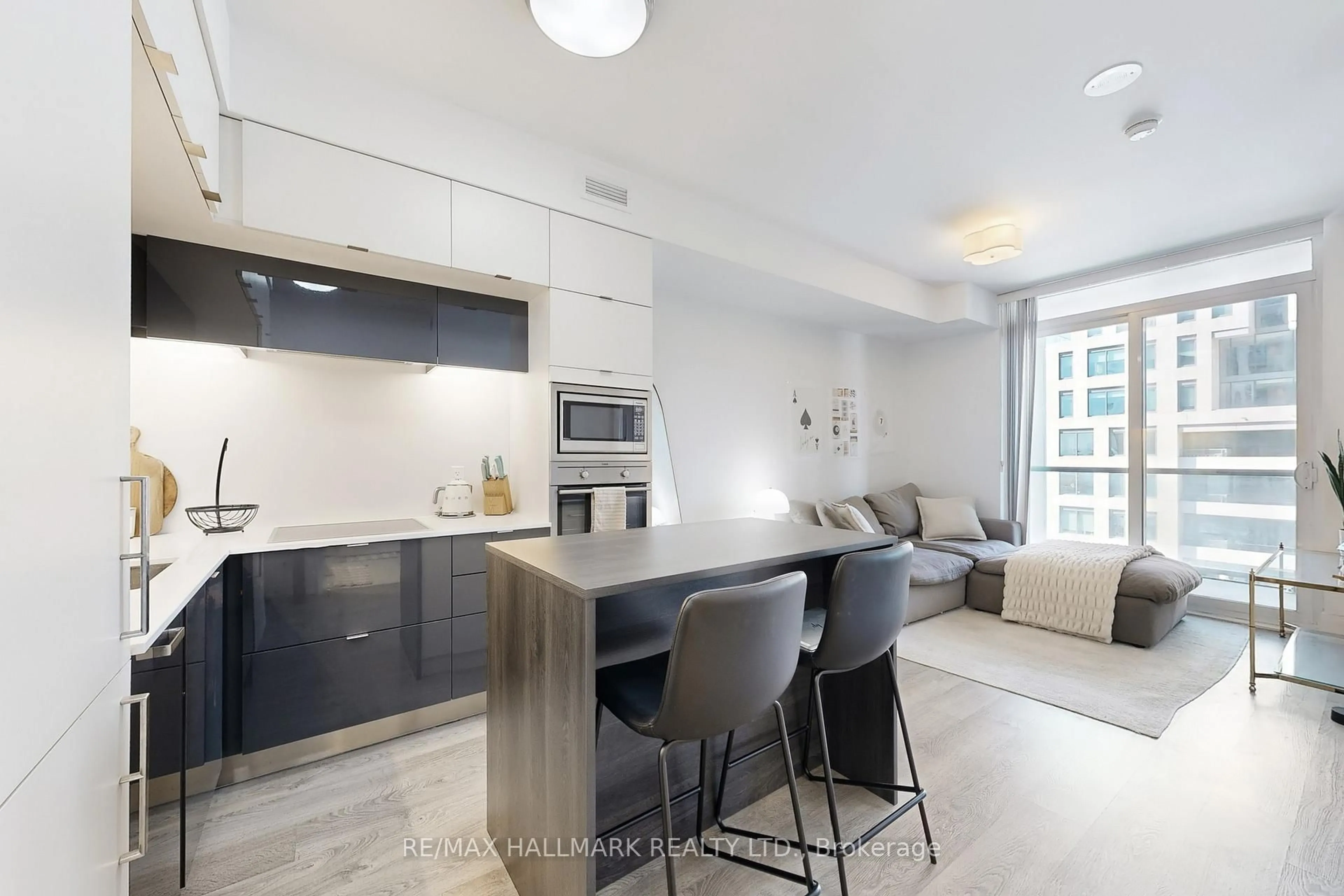 Open concept kitchen, unknown for 15 Merchants' Wharf #544, Toronto Ontario M5A 0N8