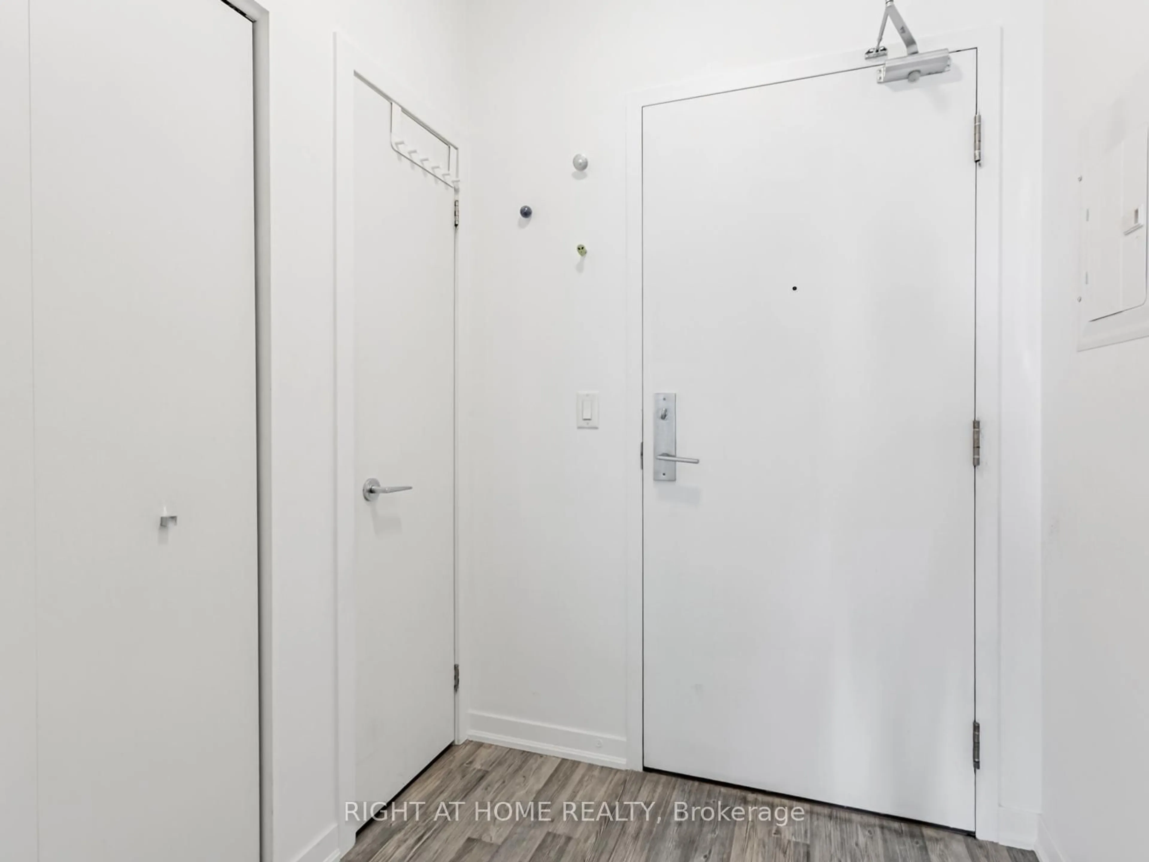 Unknown for 69 Lynn Williams St #1507, Toronto Ontario M6K 3R7