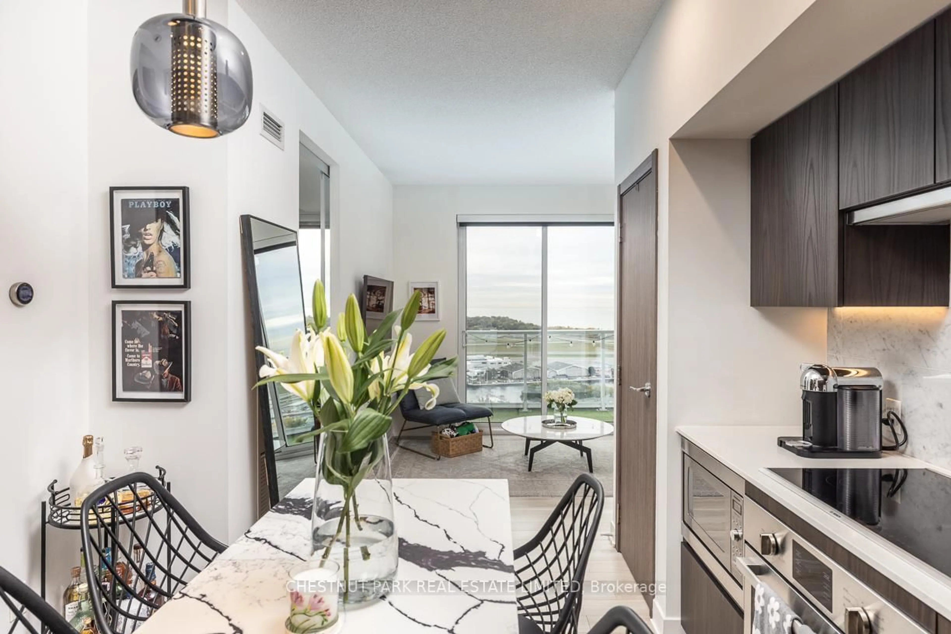 Contemporary kitchen, ceramic/tile floor for 17 Bathurst St #3116, Toronto Ontario M5V 0N1