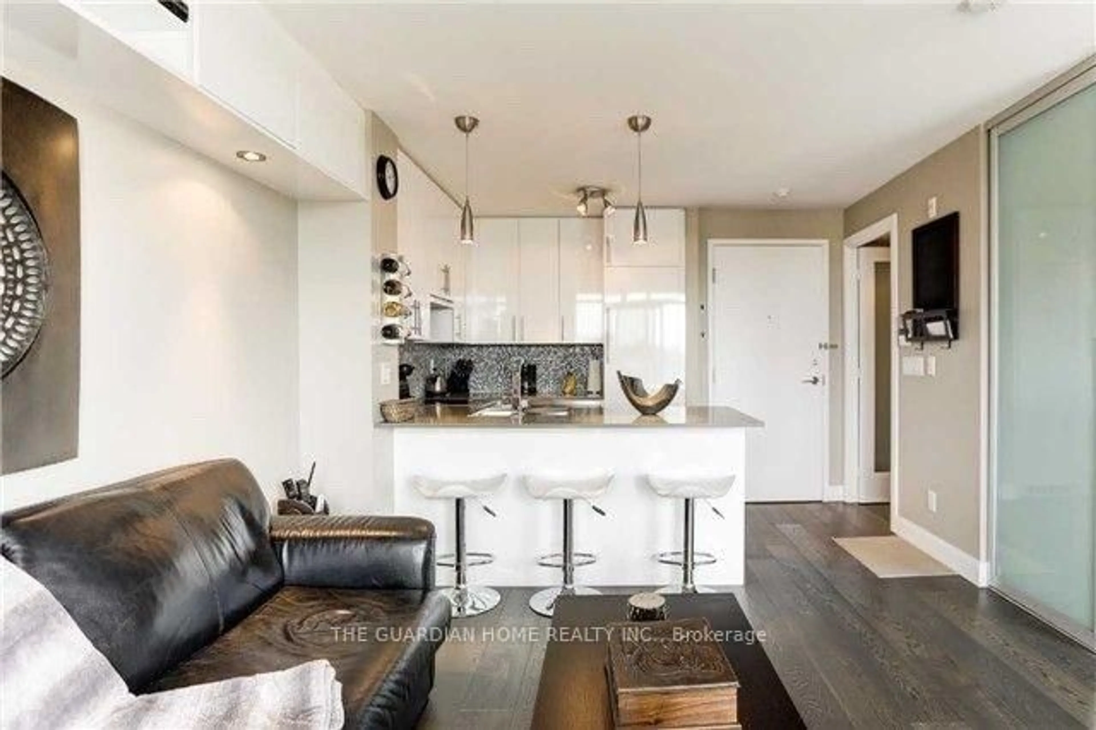 Open concept kitchen, wood/laminate floor for 120 Dallimore Circ #323, Toronto Ontario M3C 4J1