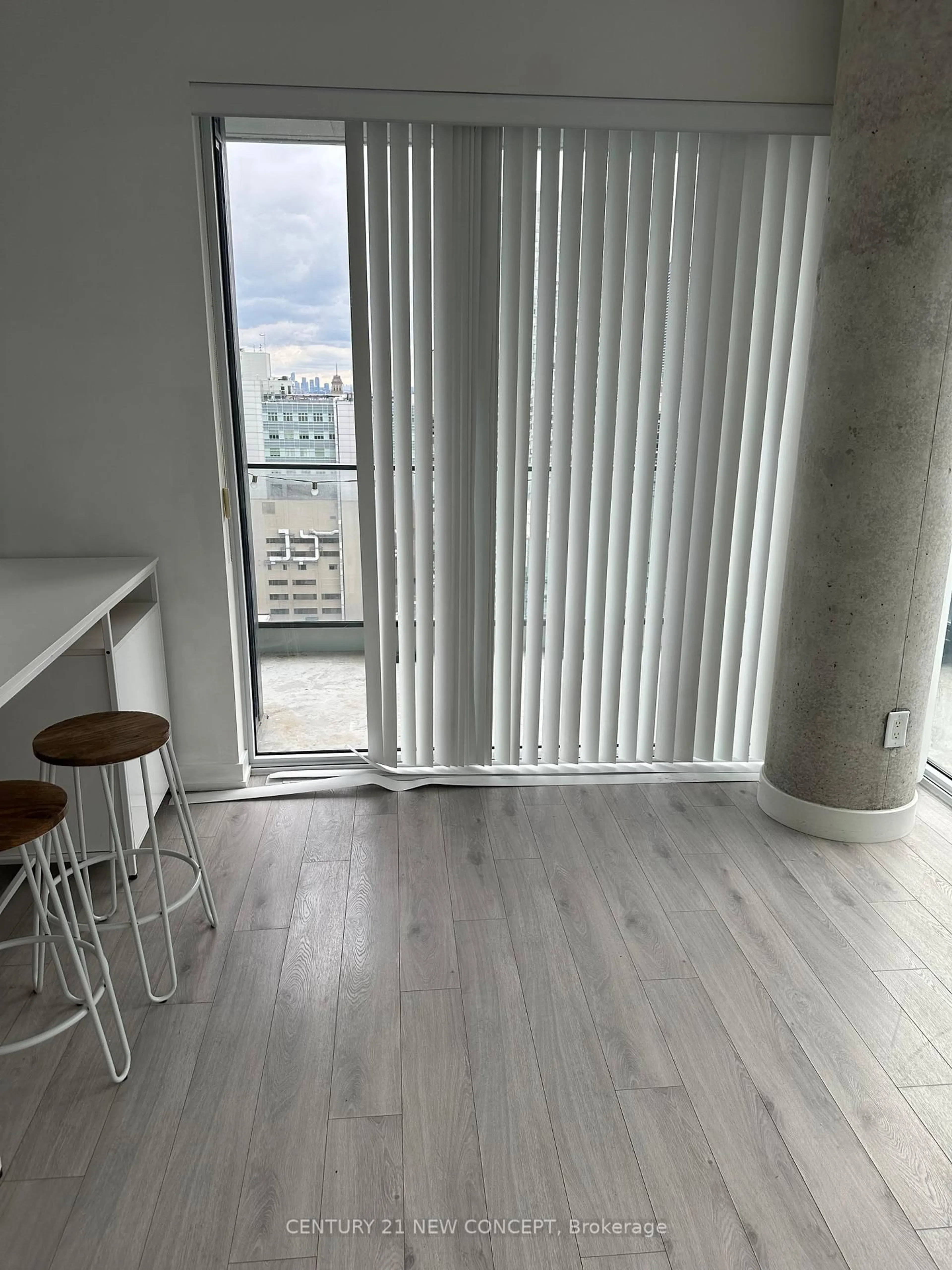 A pic of a room for 77 Shuter St. St #2913, Toronto Ontario M5B 0B8