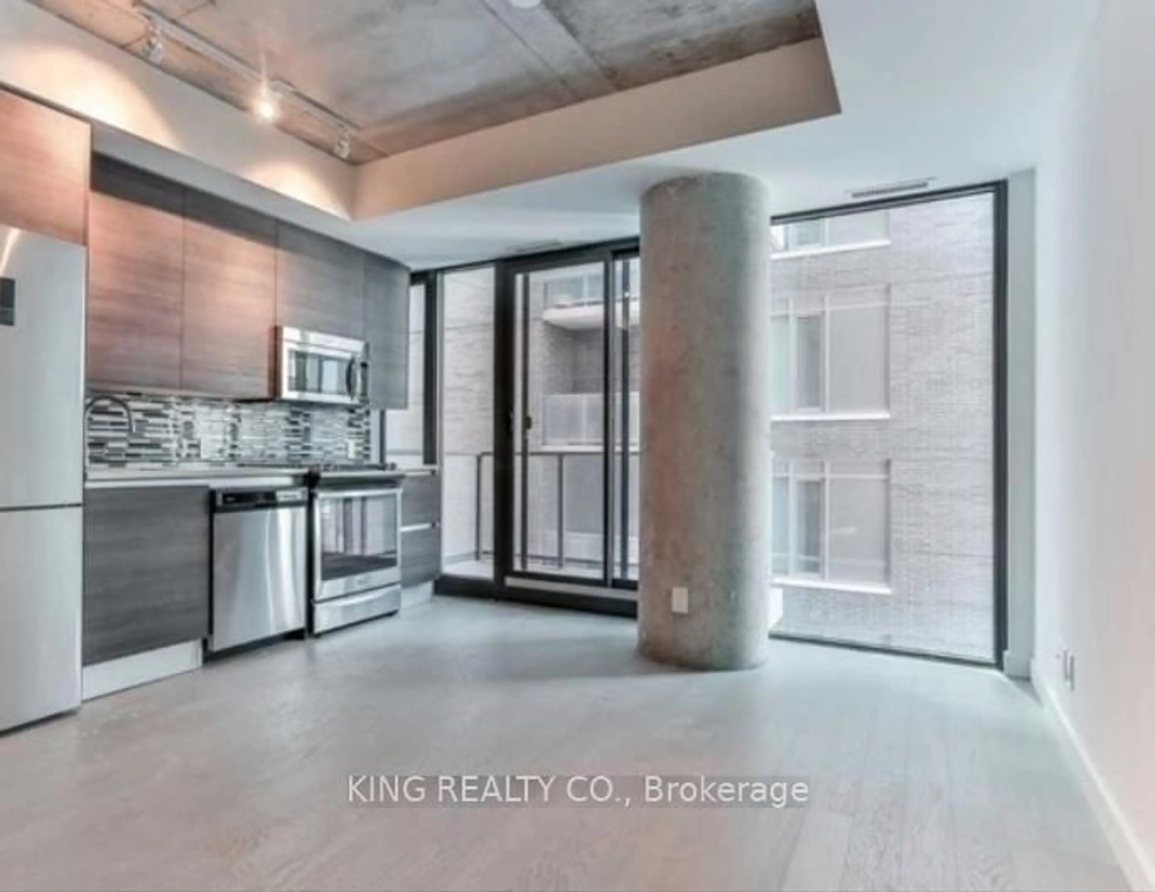 Unknown for 111 Bathurst St #1501, Toronto Ontario M5V 0M9