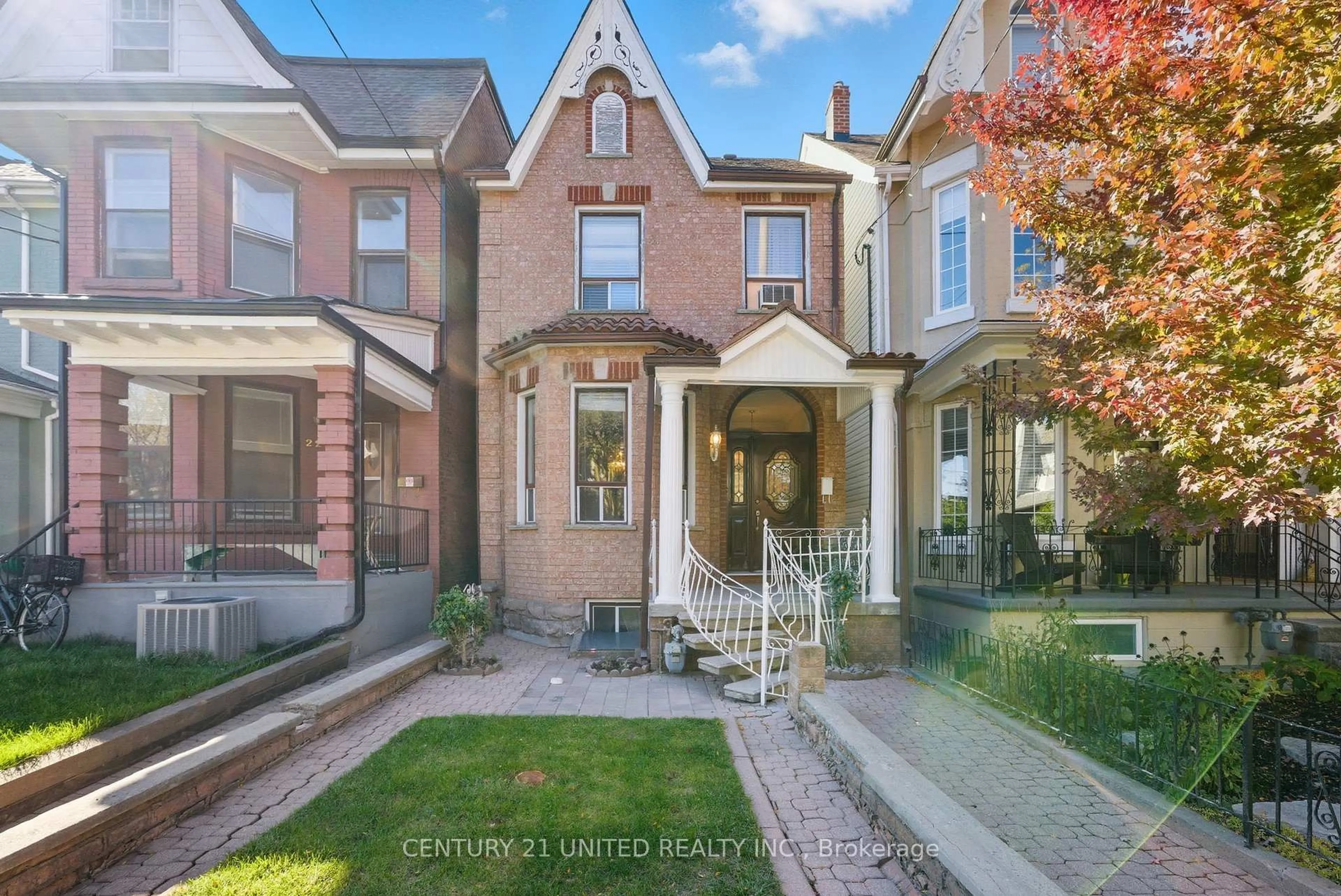 Home with brick exterior material, street for 226 Palmerston Ave, Toronto Ontario M6J 2J4
