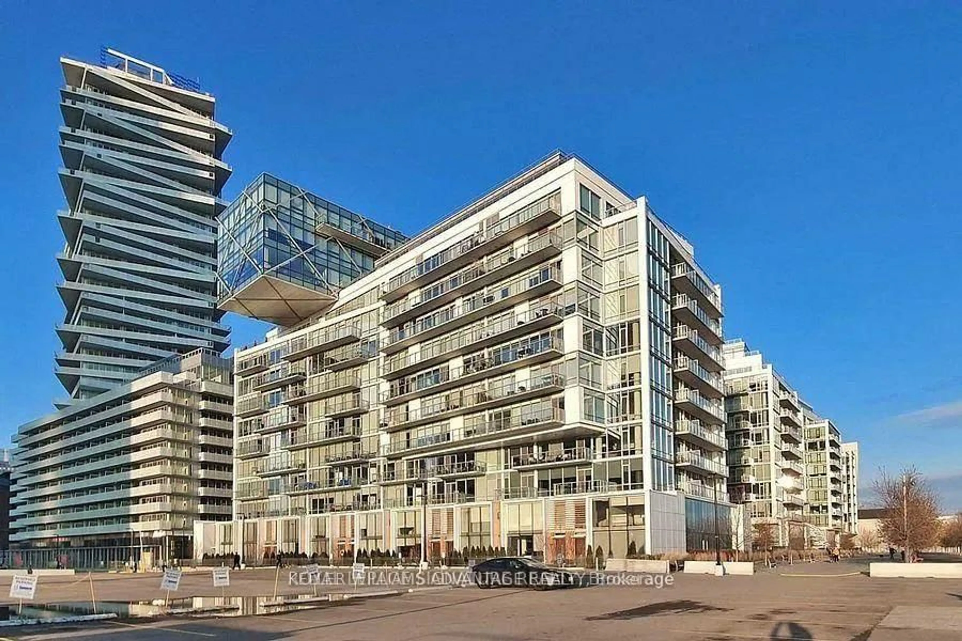 Unknown for 29 Queens Quay #616, Toronto Ontario M5E 0A4