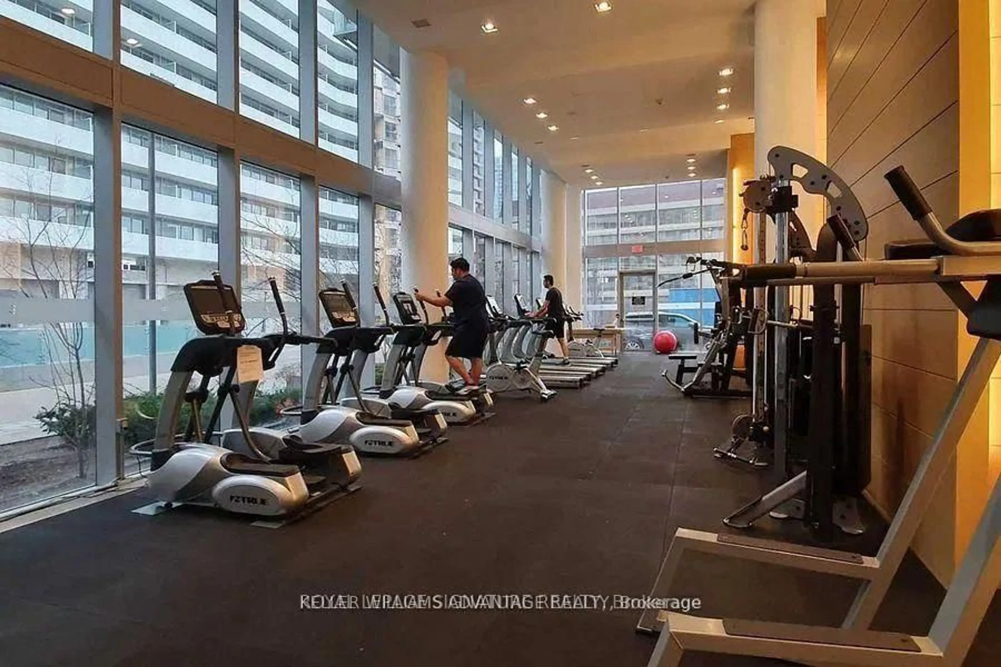 Gym or fitness room for 29 Queens Quay #616, Toronto Ontario M5E 0A4