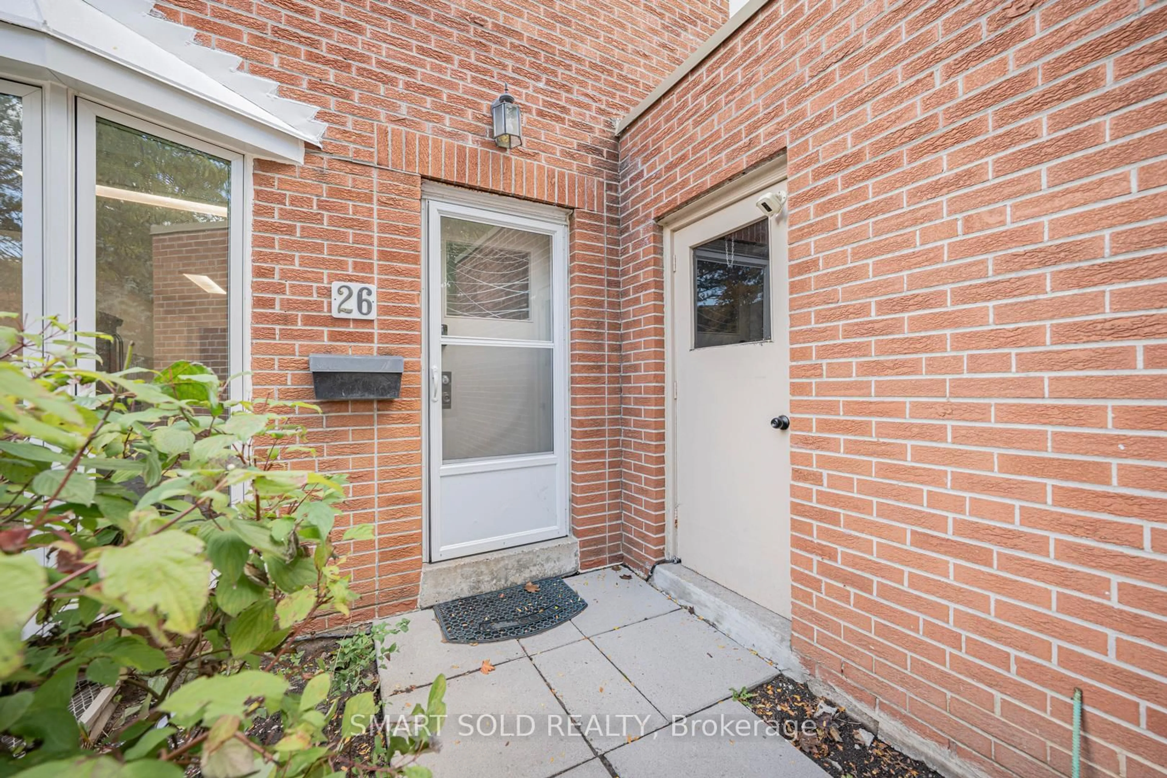 Indoor entryway for 26 Anvil Mill Way, Toronto Ontario M2L 1R1