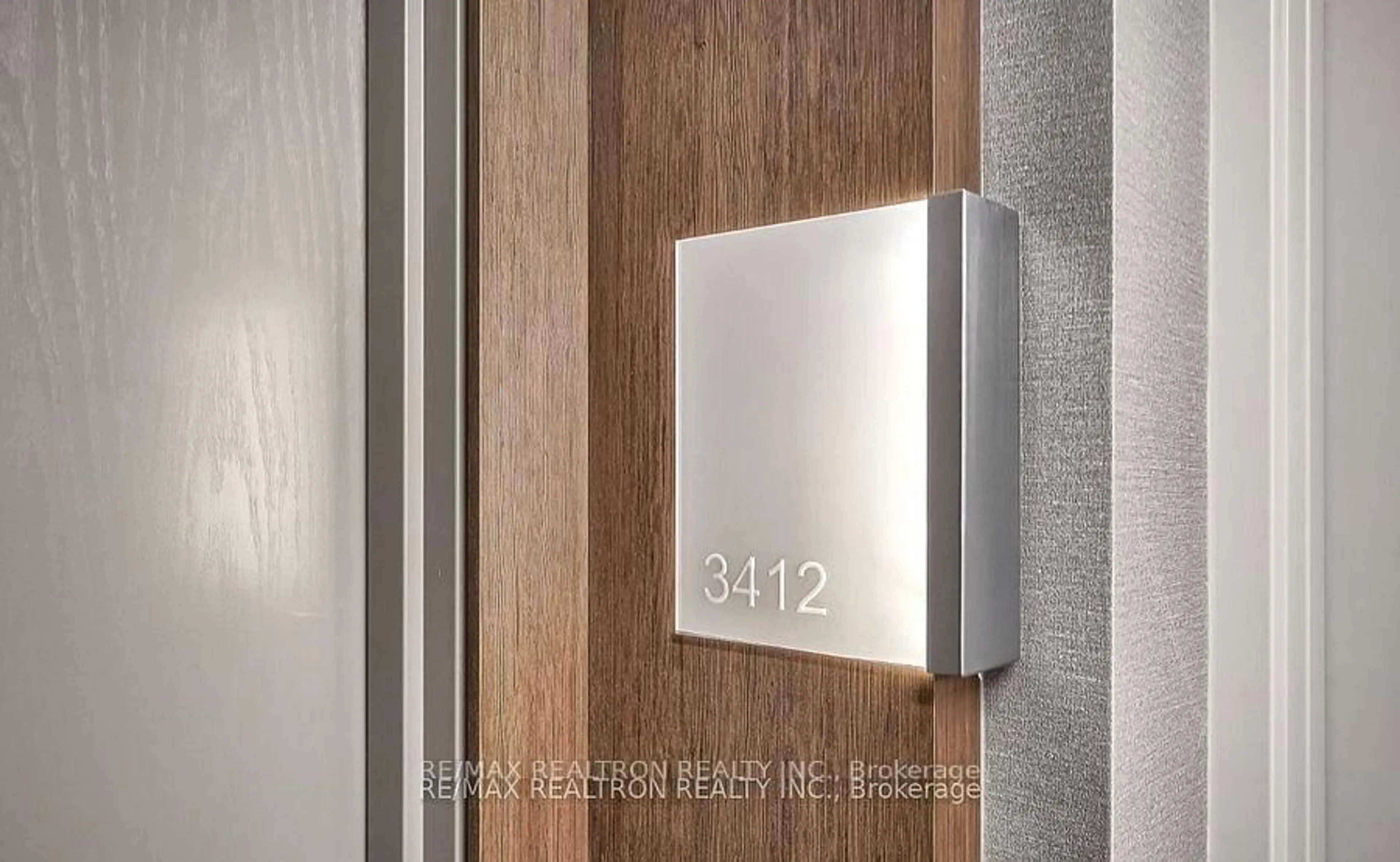 Indoor entryway for 21 Widmer St #3712, Toronto Ontario M5V 0B8