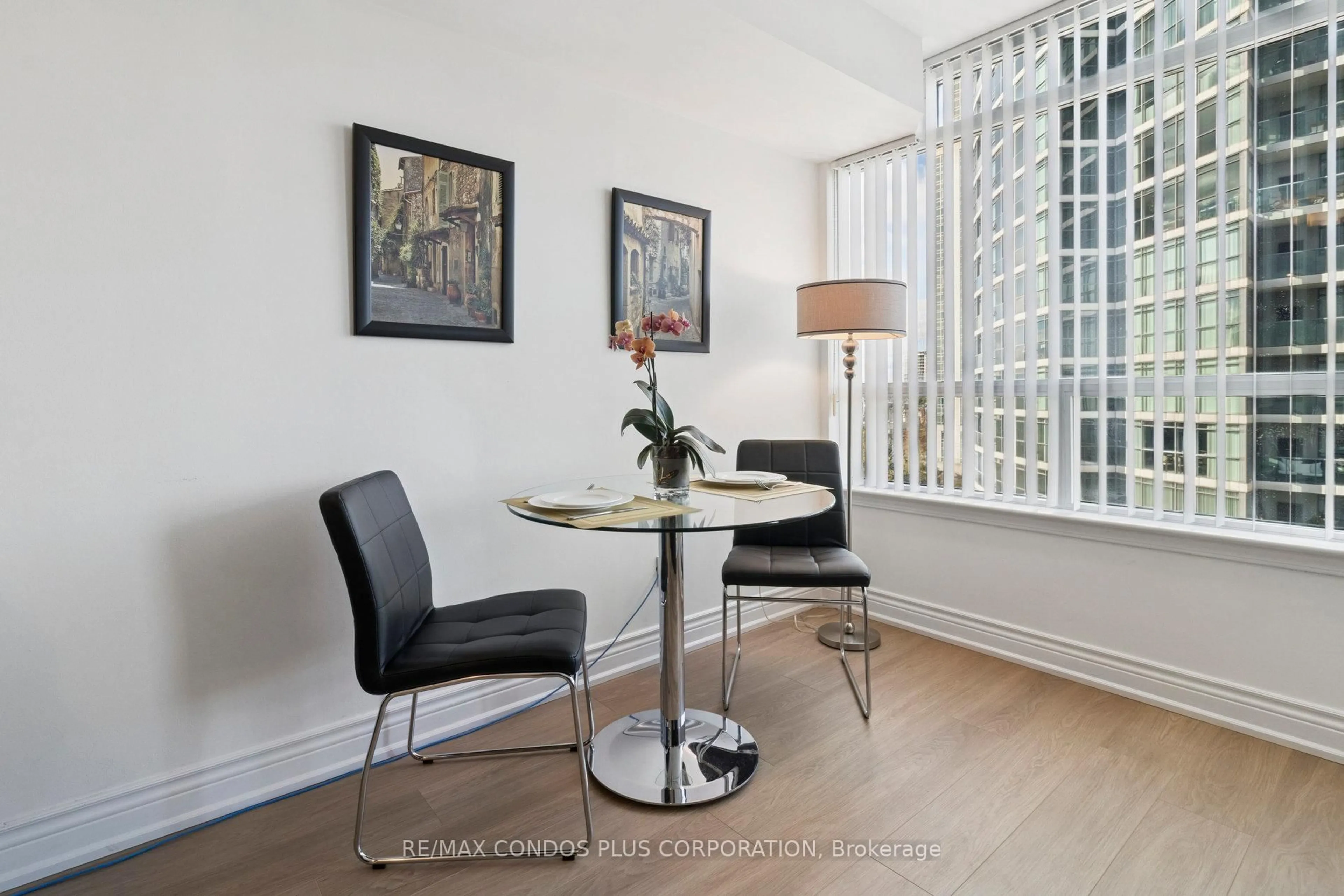 Dining room, wood/laminate floor for 30 Harrison Garden Blvd #708, Toronto Ontario M2N 7A9