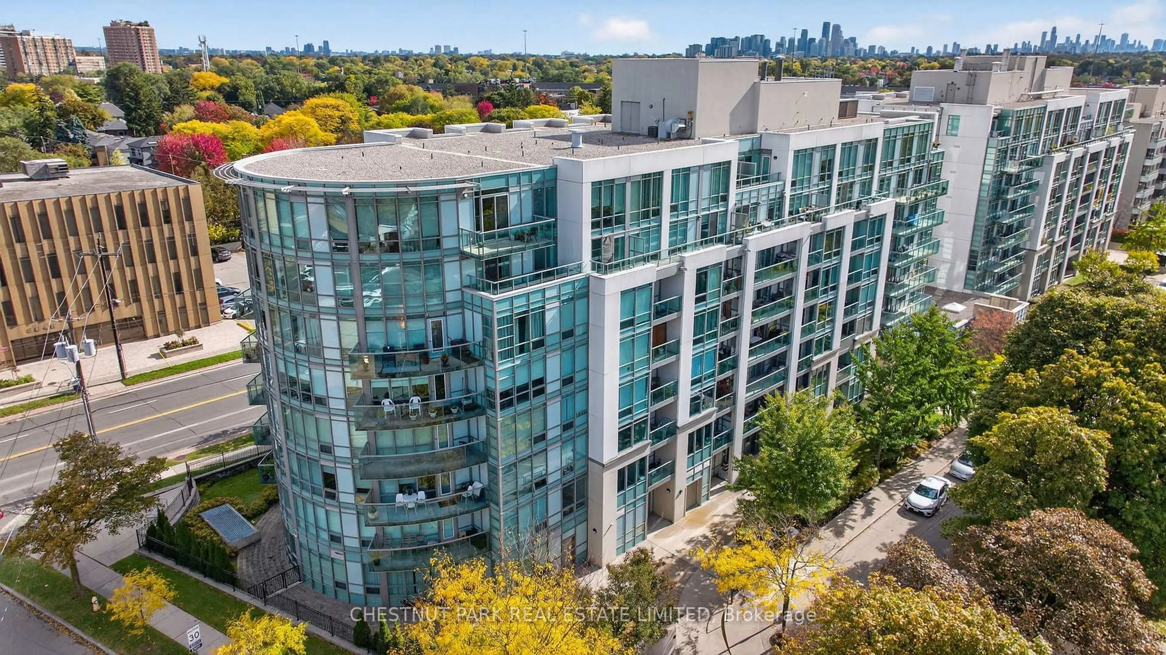 A pic from outside/outdoor area/front of a property/back of a property/a pic from drone, city buildings view from balcony for 3840 Bathurst St #703, Toronto Ontario M3H 6C6