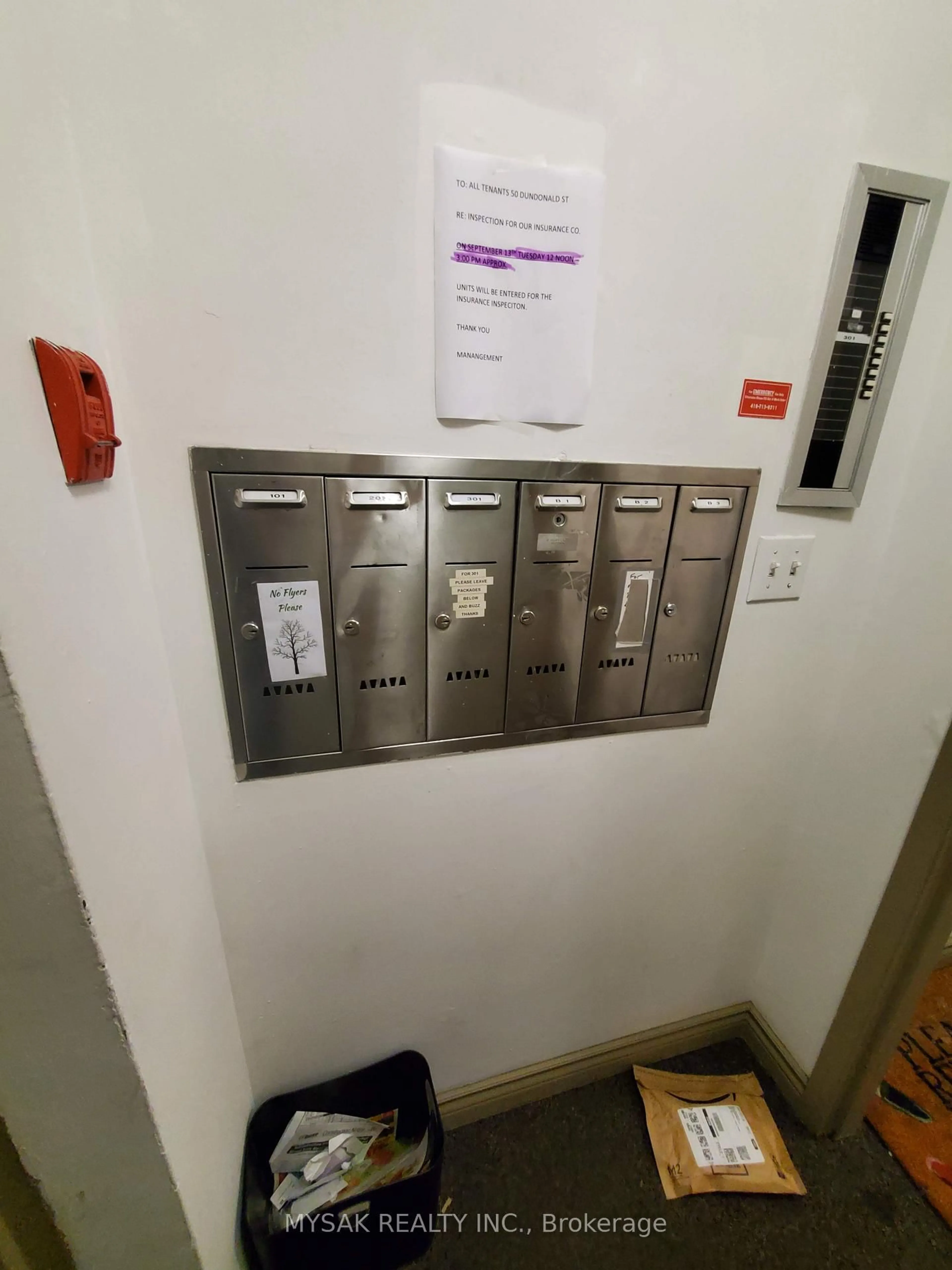 Unknown for 50-52 Dundonald St, Toronto Ontario M4Y 1K2