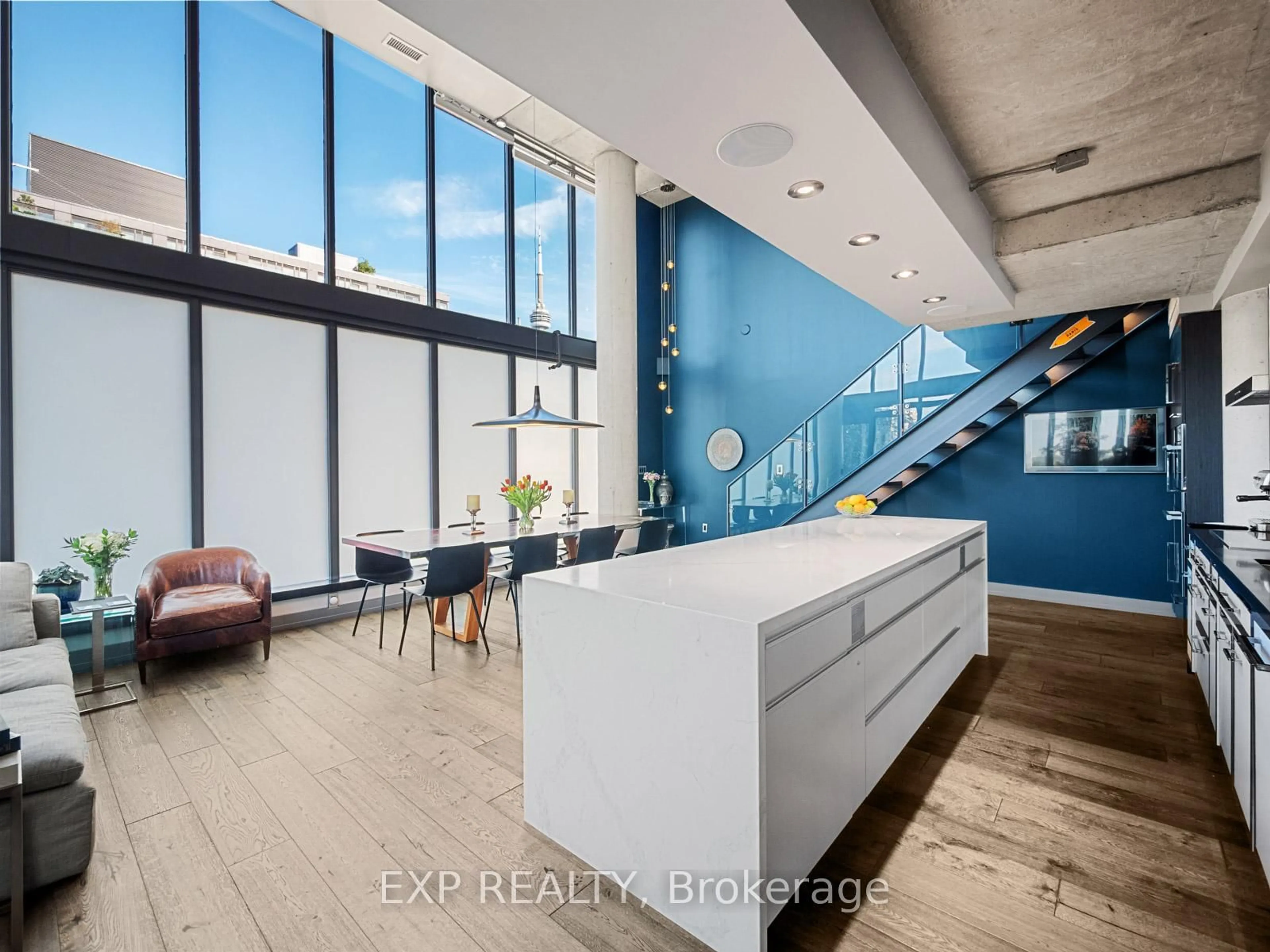 Unknown for 533 Richmond St #Ph1, Toronto Ontario M5V 1Y5