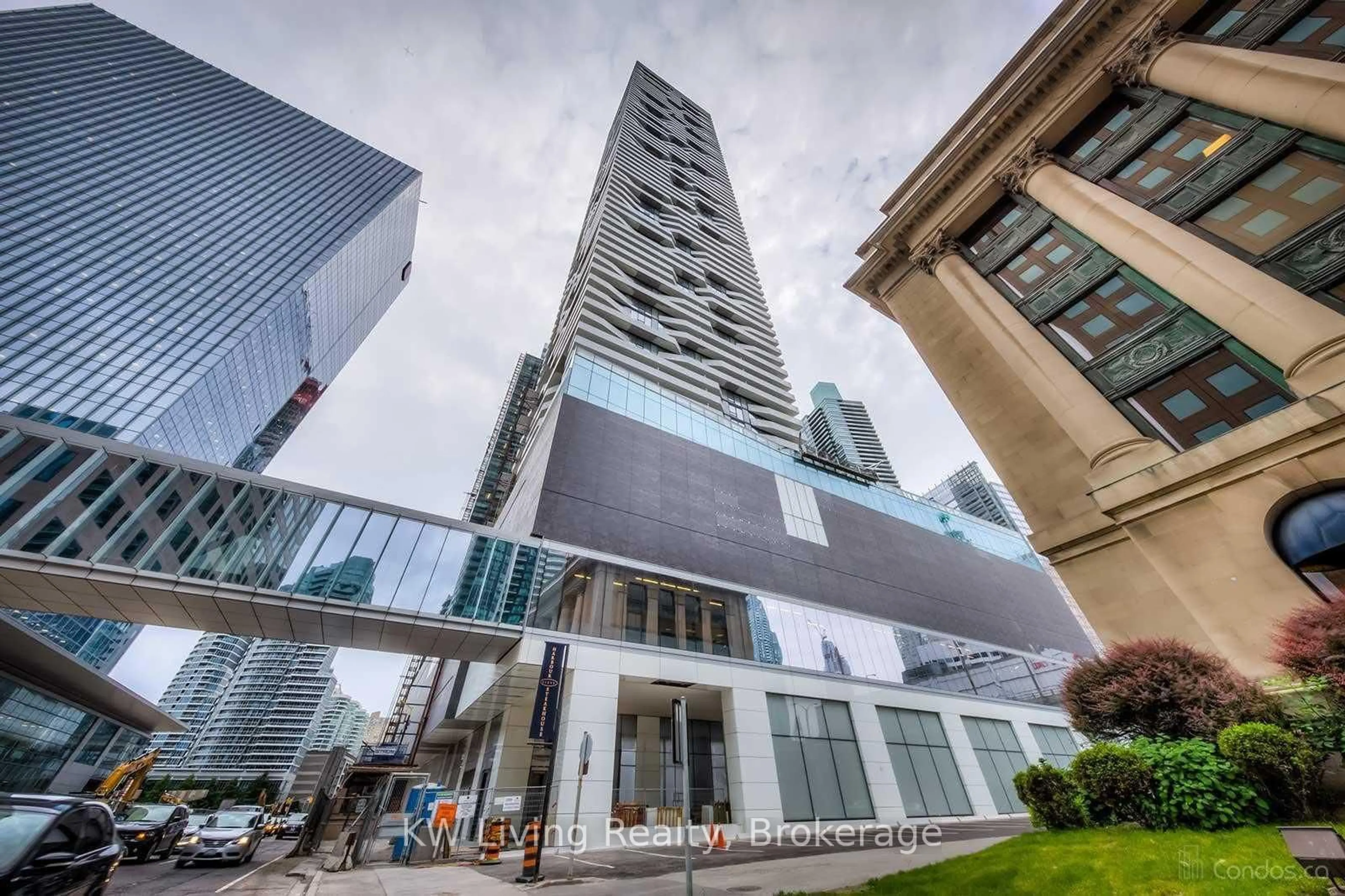 Indoor foyer for 100 Harbour St #6309, Toronto Ontario M5J 0B5