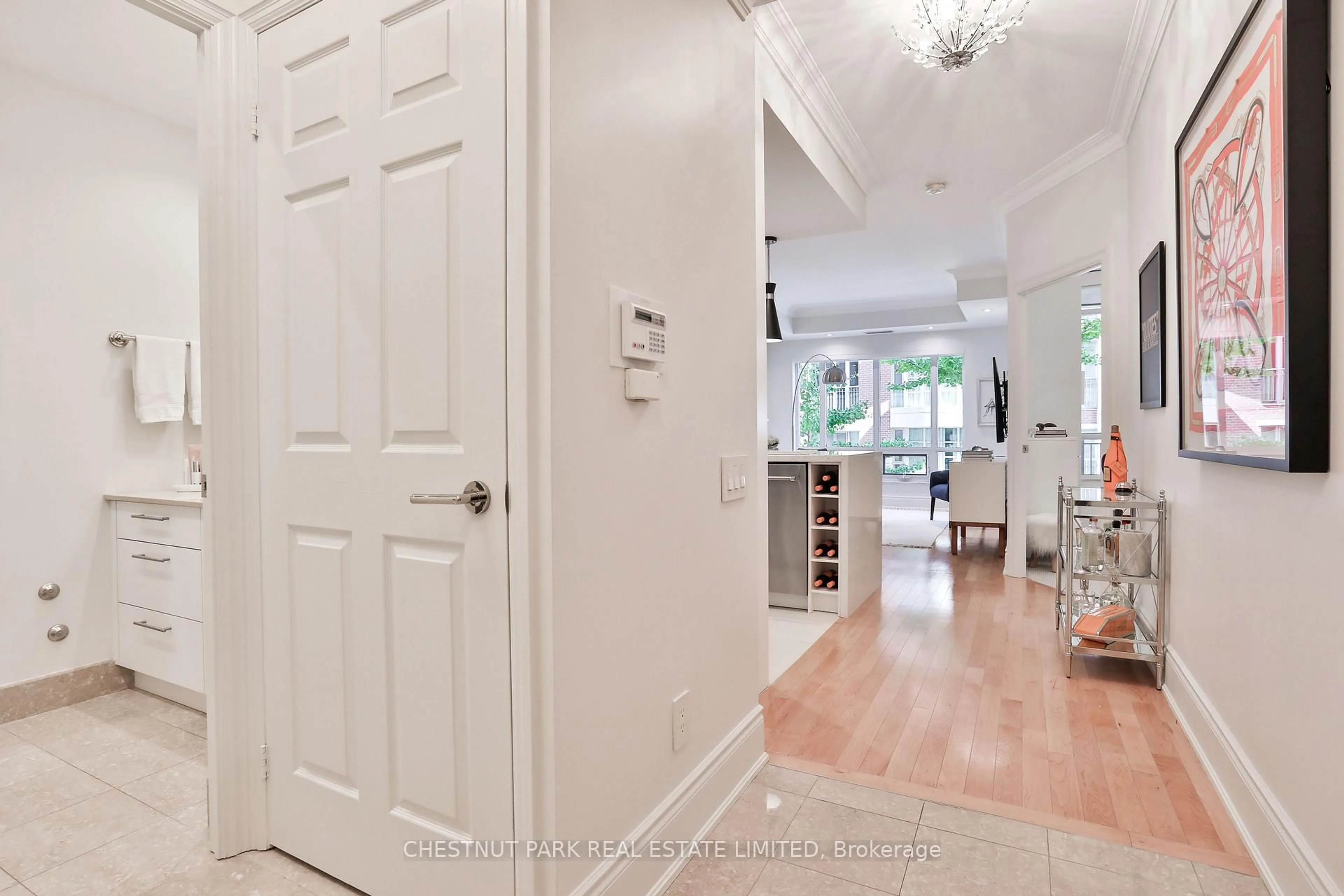 Indoor entryway for 55 Delisle Ave #301, Toronto Ontario M4V 3C2
