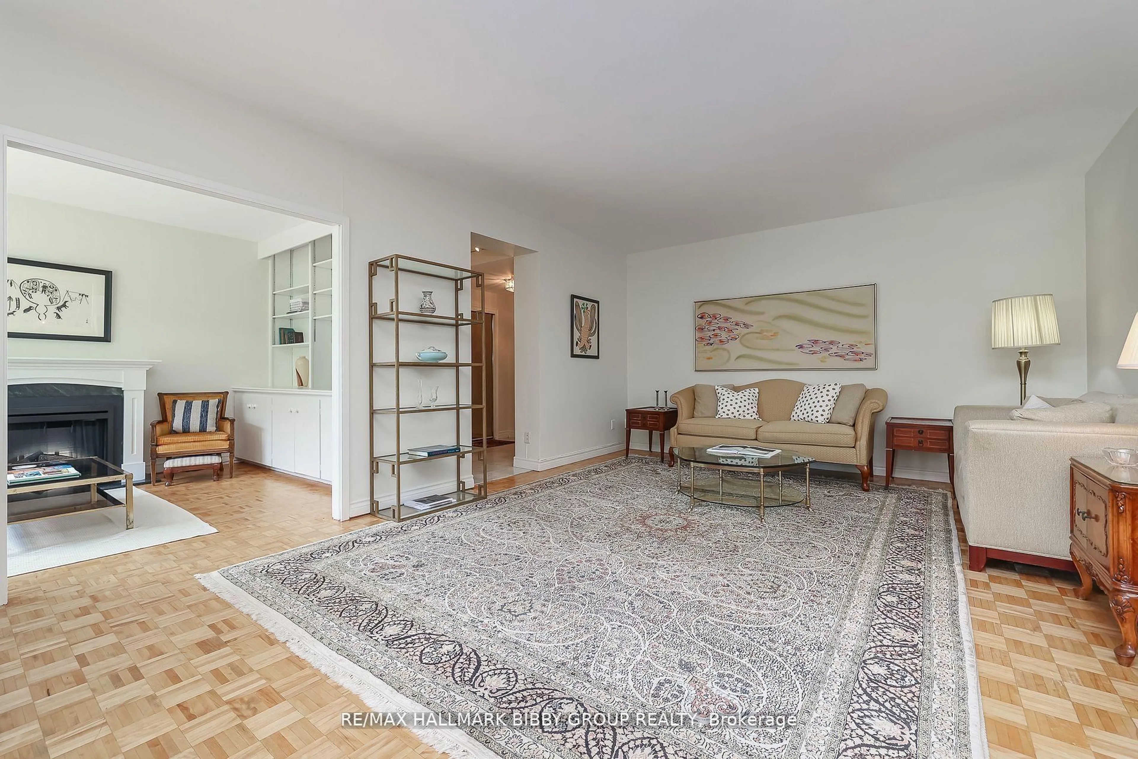 Living room with furniture, unknown for 21 Dale Ave #435, Toronto Ontario M4W 1K3