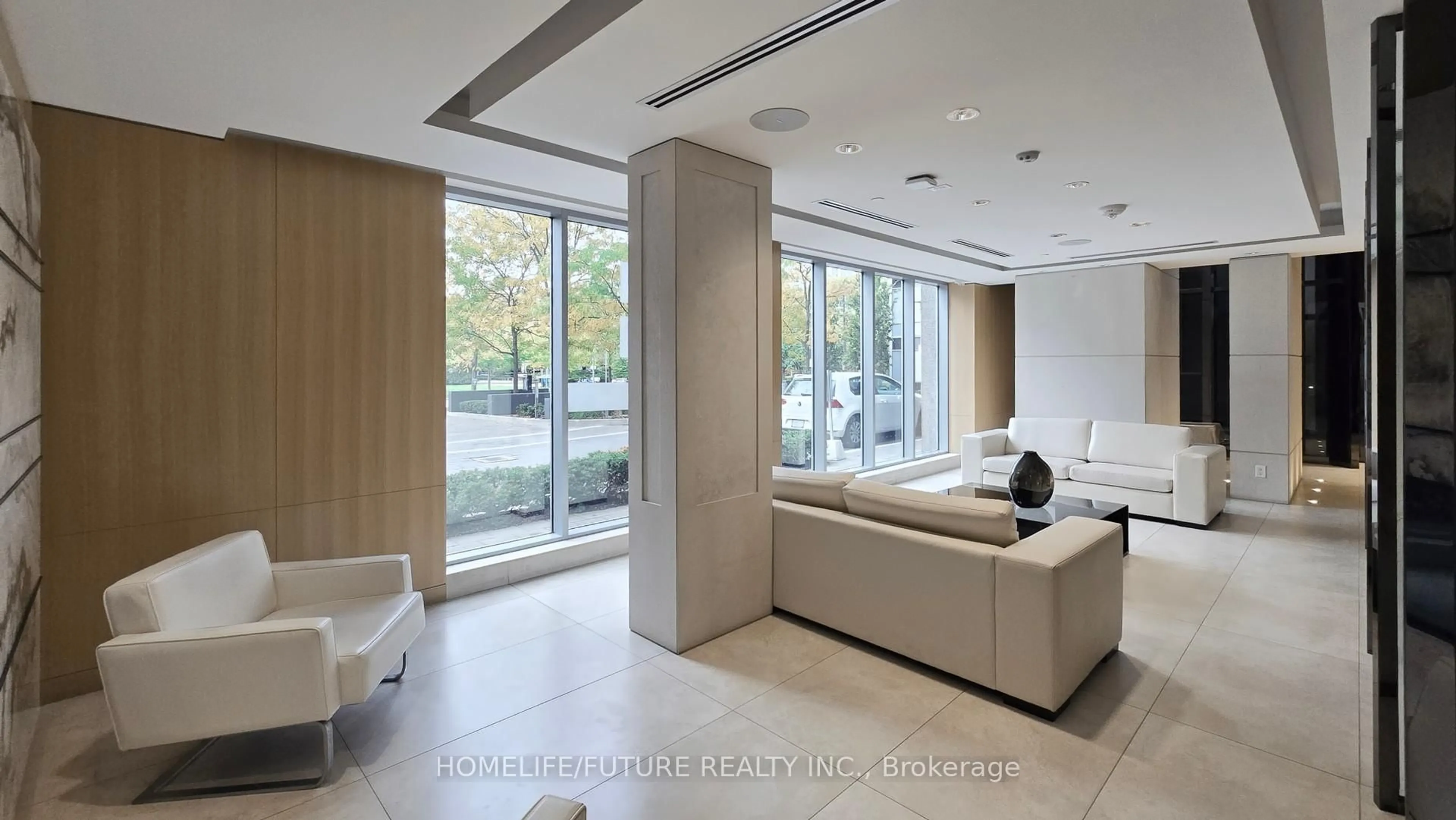 Indoor foyer for 120 Harrison Garden Blvd #1331, Toronto Ontario M2N 0H1