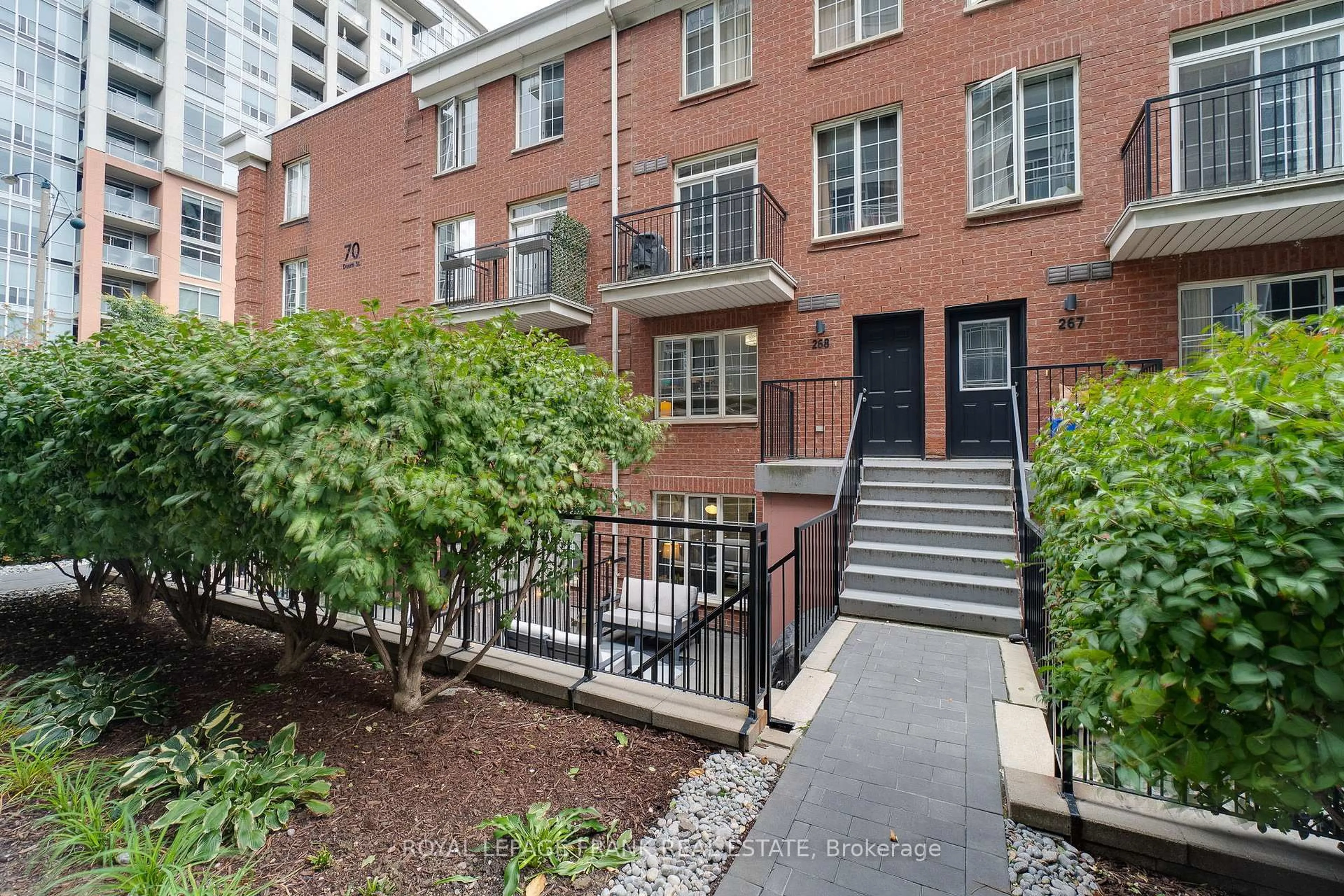 Patio, street for 70 Douro St #121, Toronto Ontario M6K 3N4