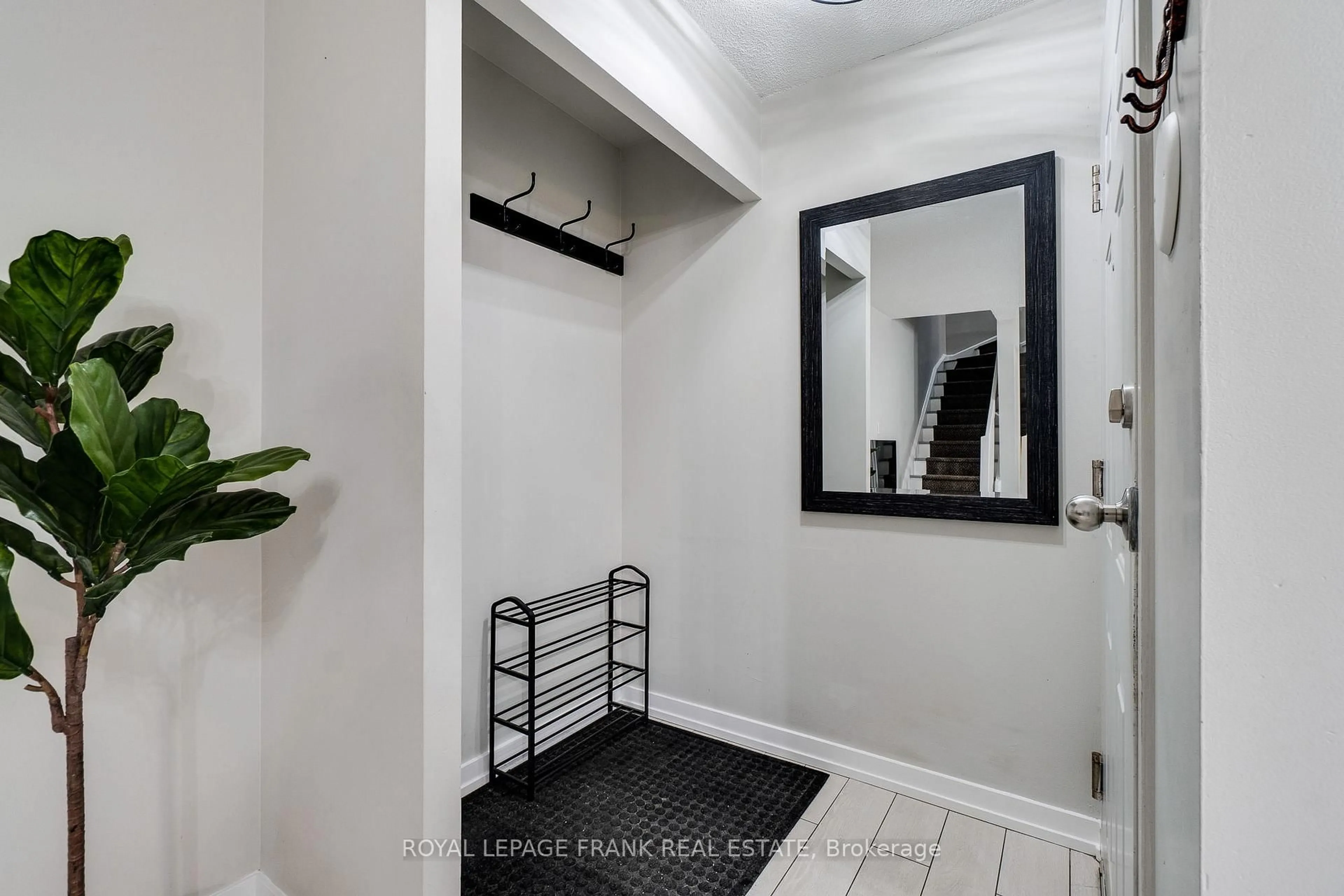 Indoor entryway for 70 Douro St #121, Toronto Ontario M6K 3N4