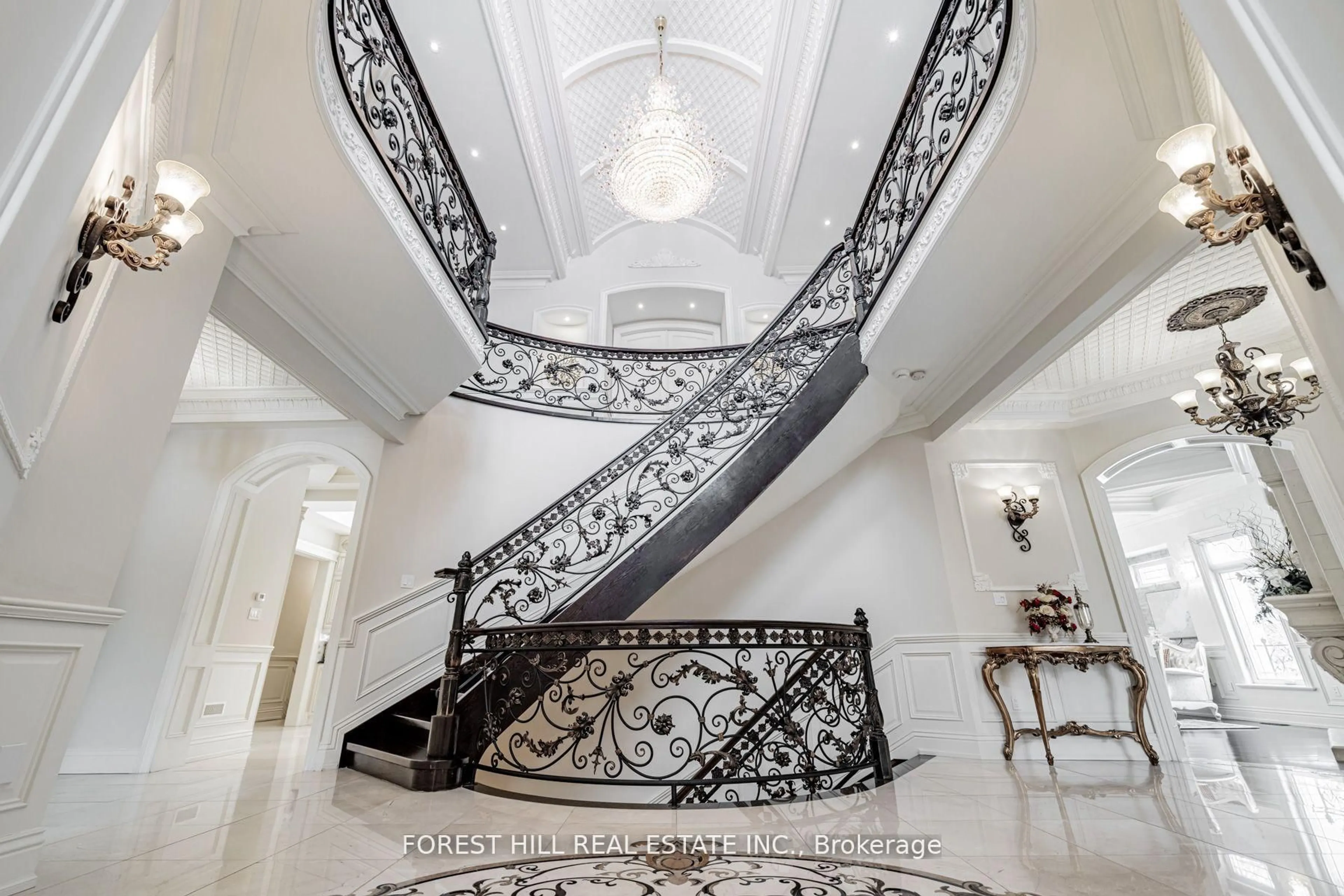 Unknown for 4 Fifeshire Rd, Toronto Ontario M2L 2G5