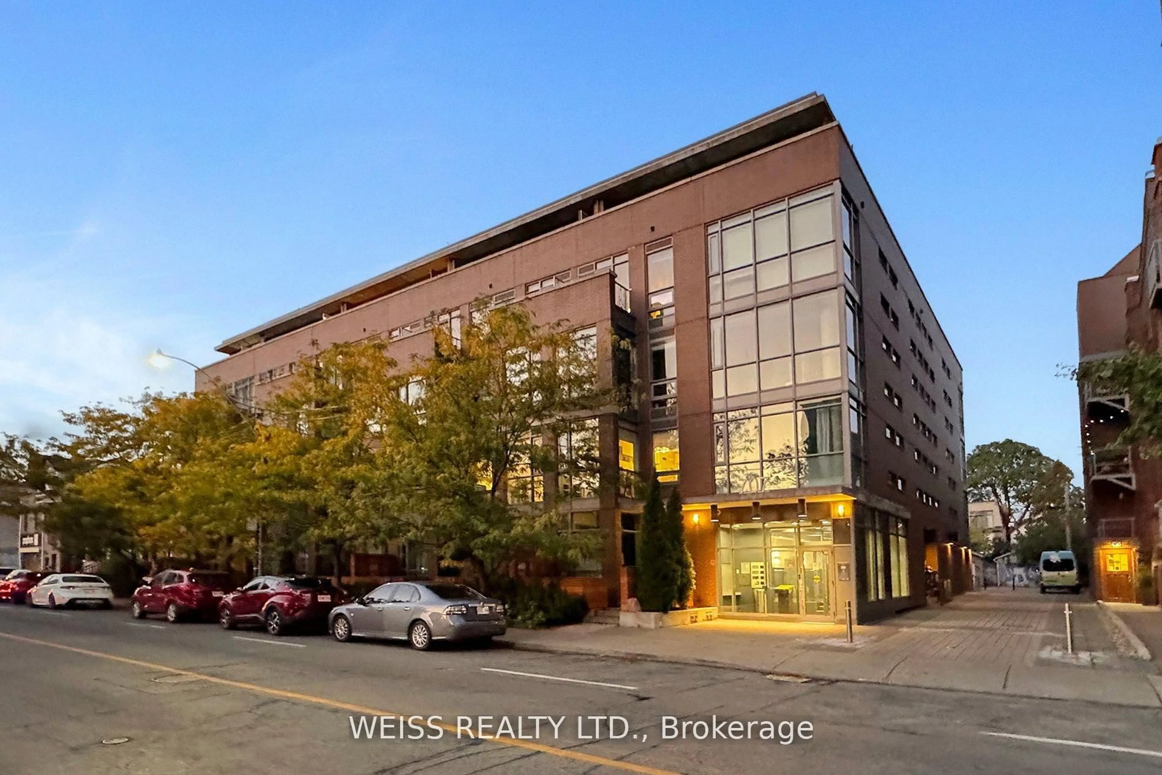 Unknown for 707 Dovercourt Rd #215, Toronto Ontario M6H 0B5