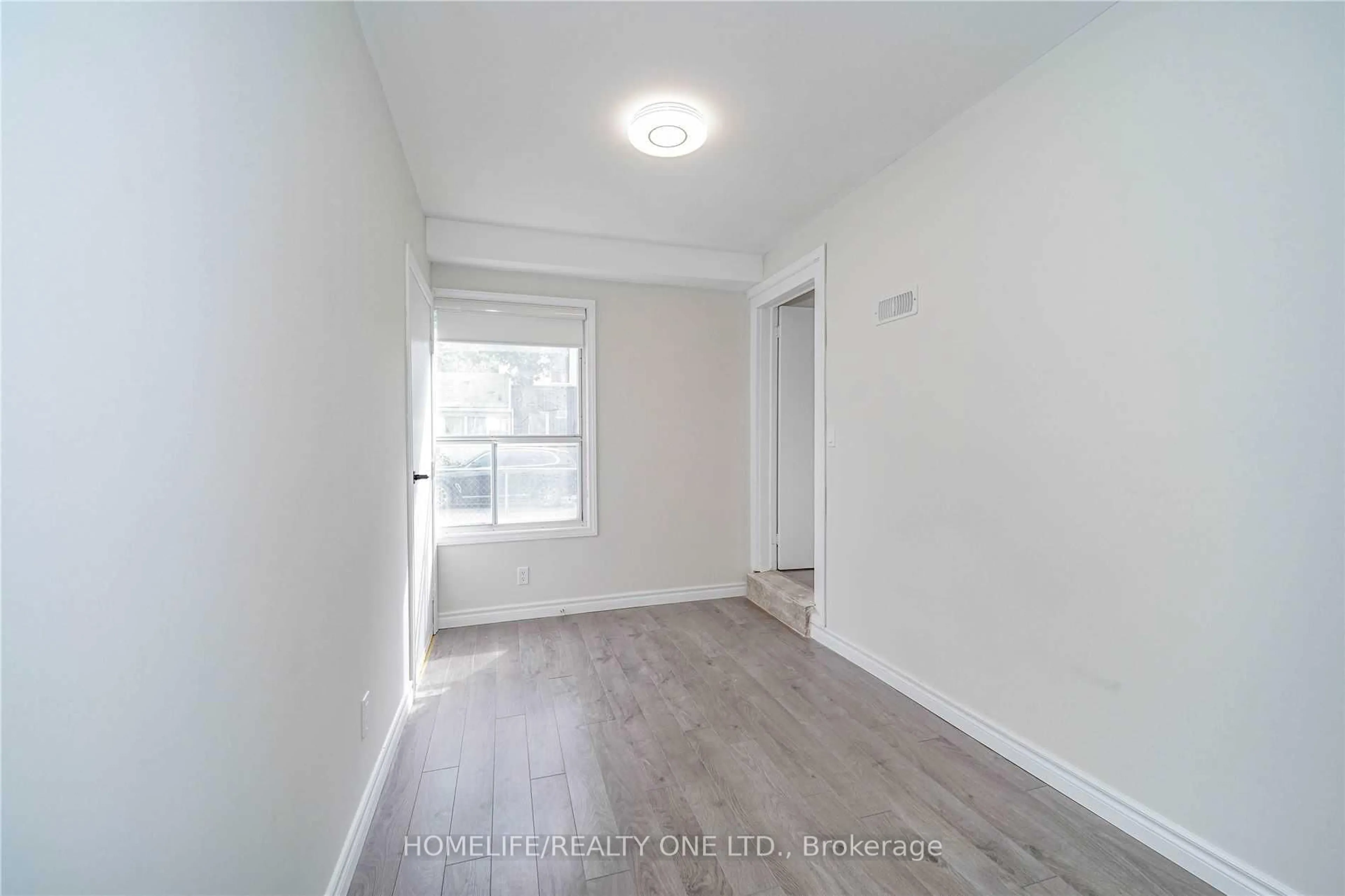 A pic of a room for 104 Benson Ave, Toronto Ontario M6G 2J1