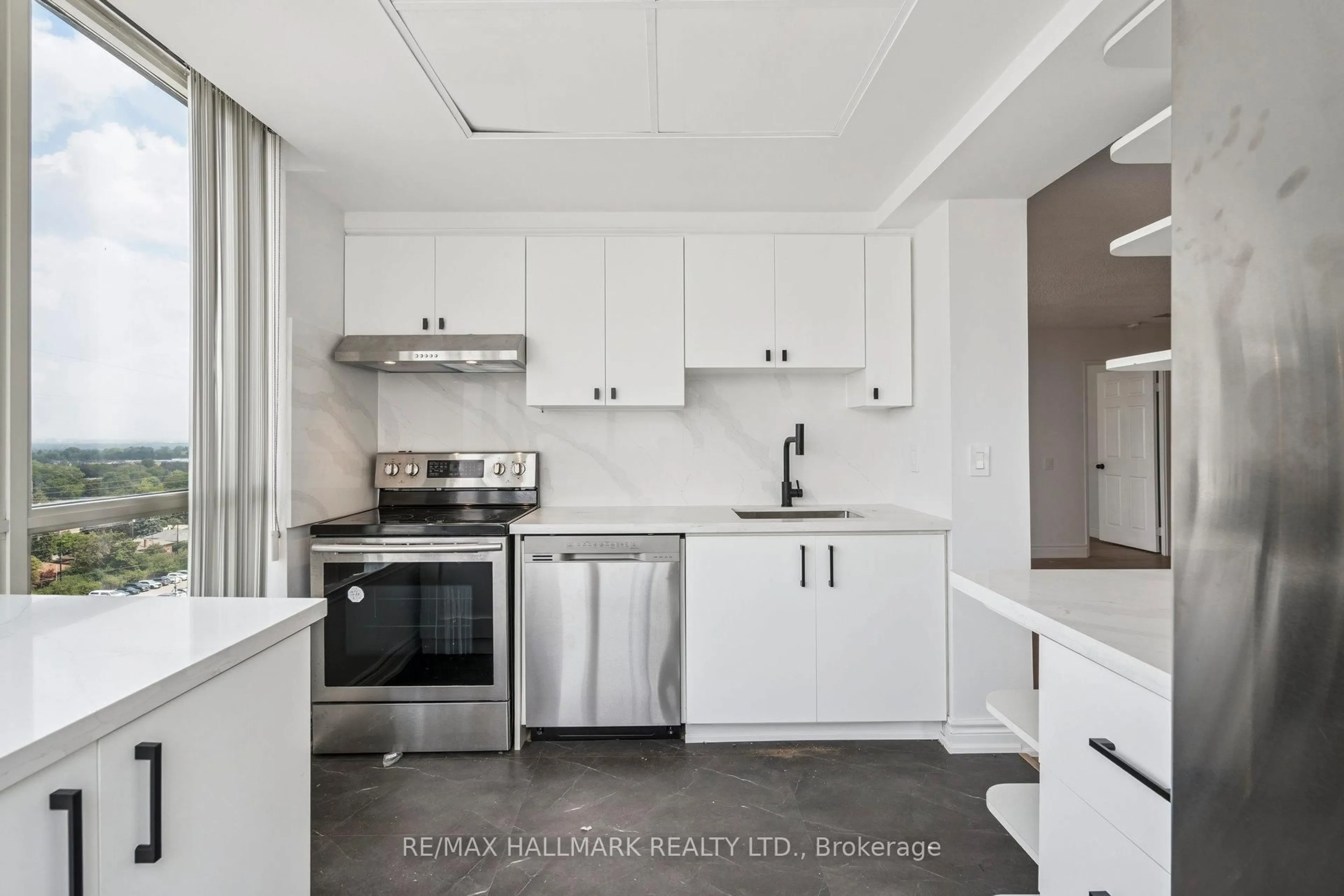 Standard kitchen, unknown for 7 Bishop Ave #1214, Toronto Ontario M2M 4J4