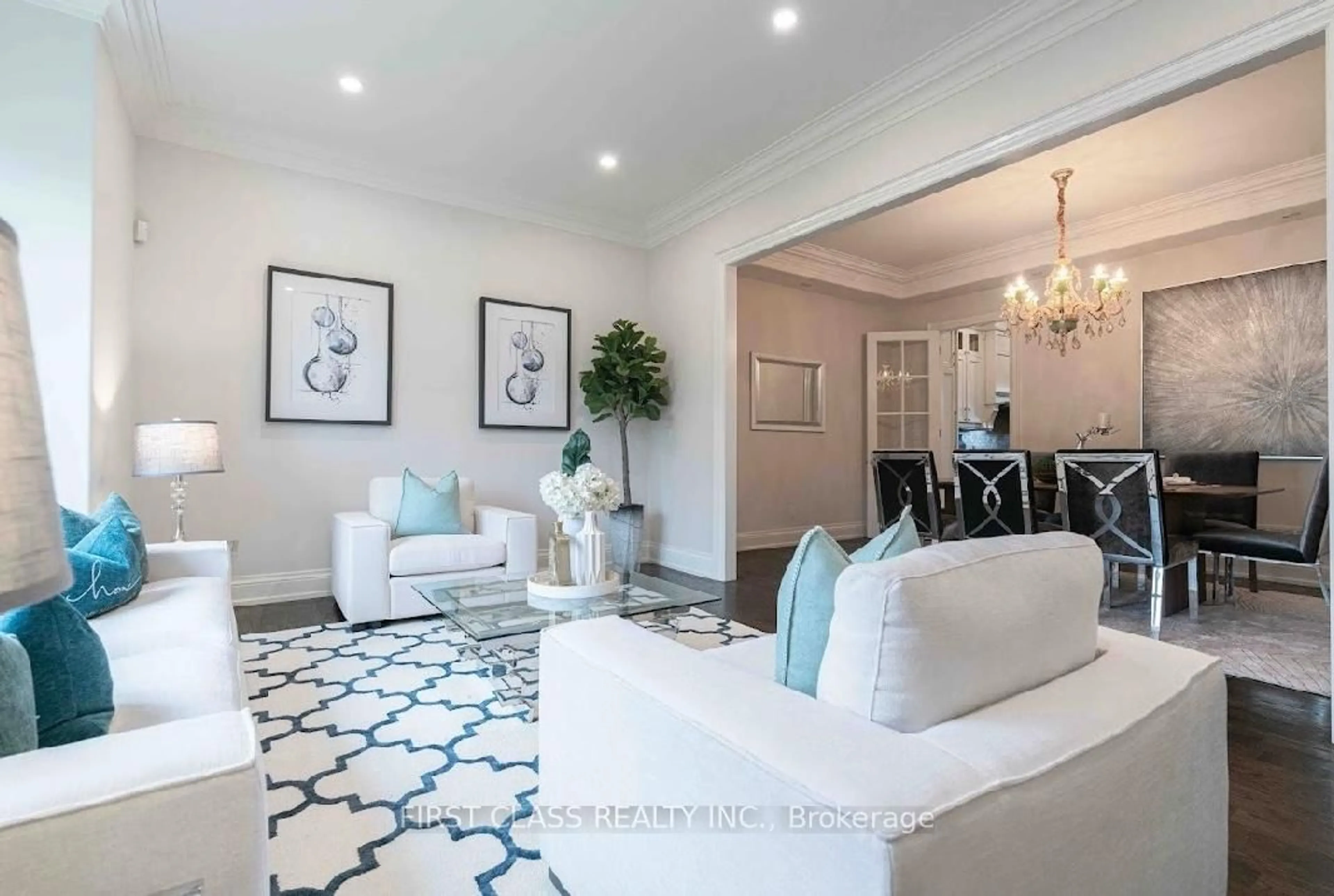 Living room with furniture, ceramic/tile floor for 25 Dresden Rd, Toronto Ontario M3H 1W8