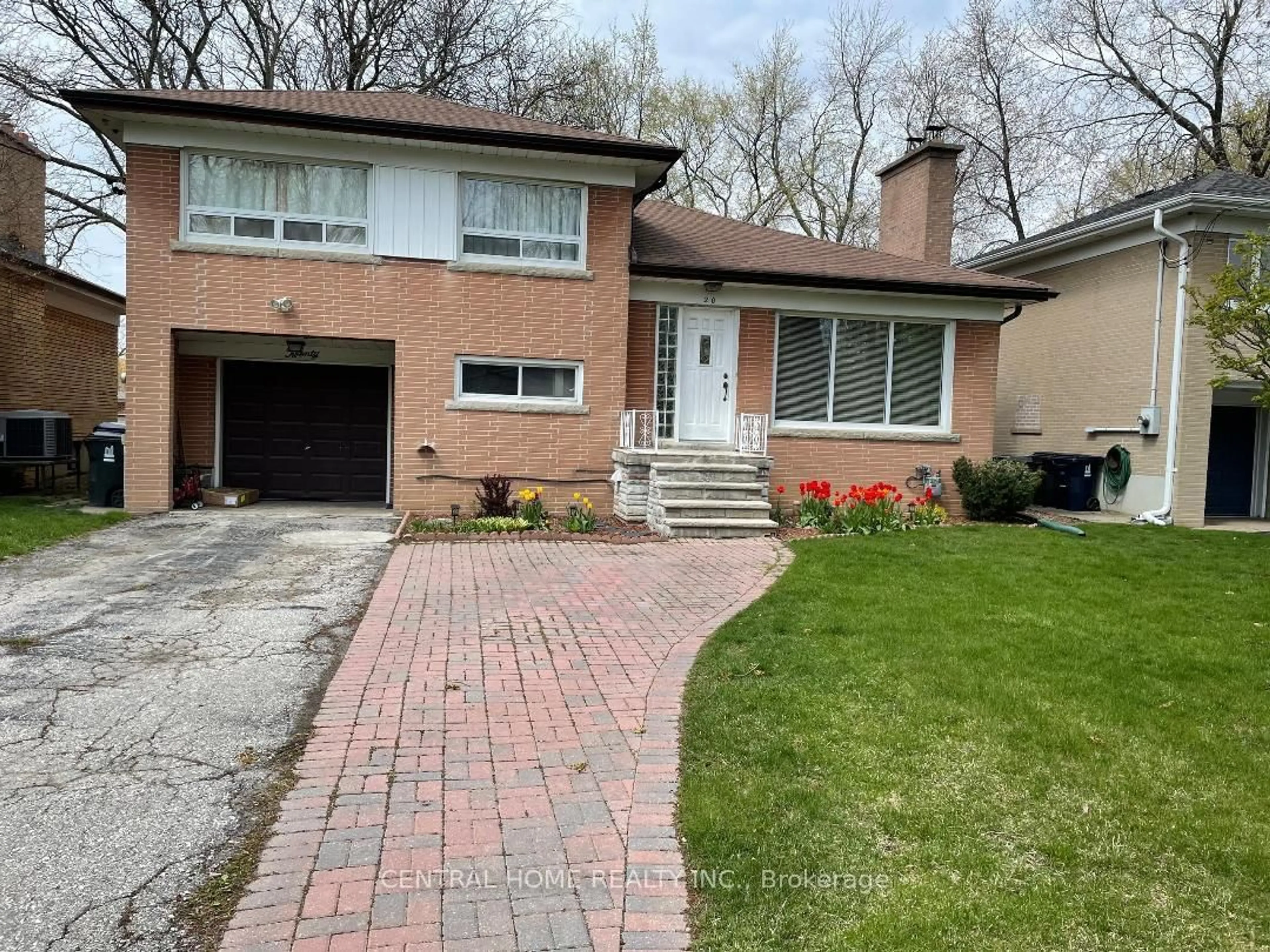 Home with brick exterior material, street for 20 Goulding Ave, Toronto Ontario M2M 1K9