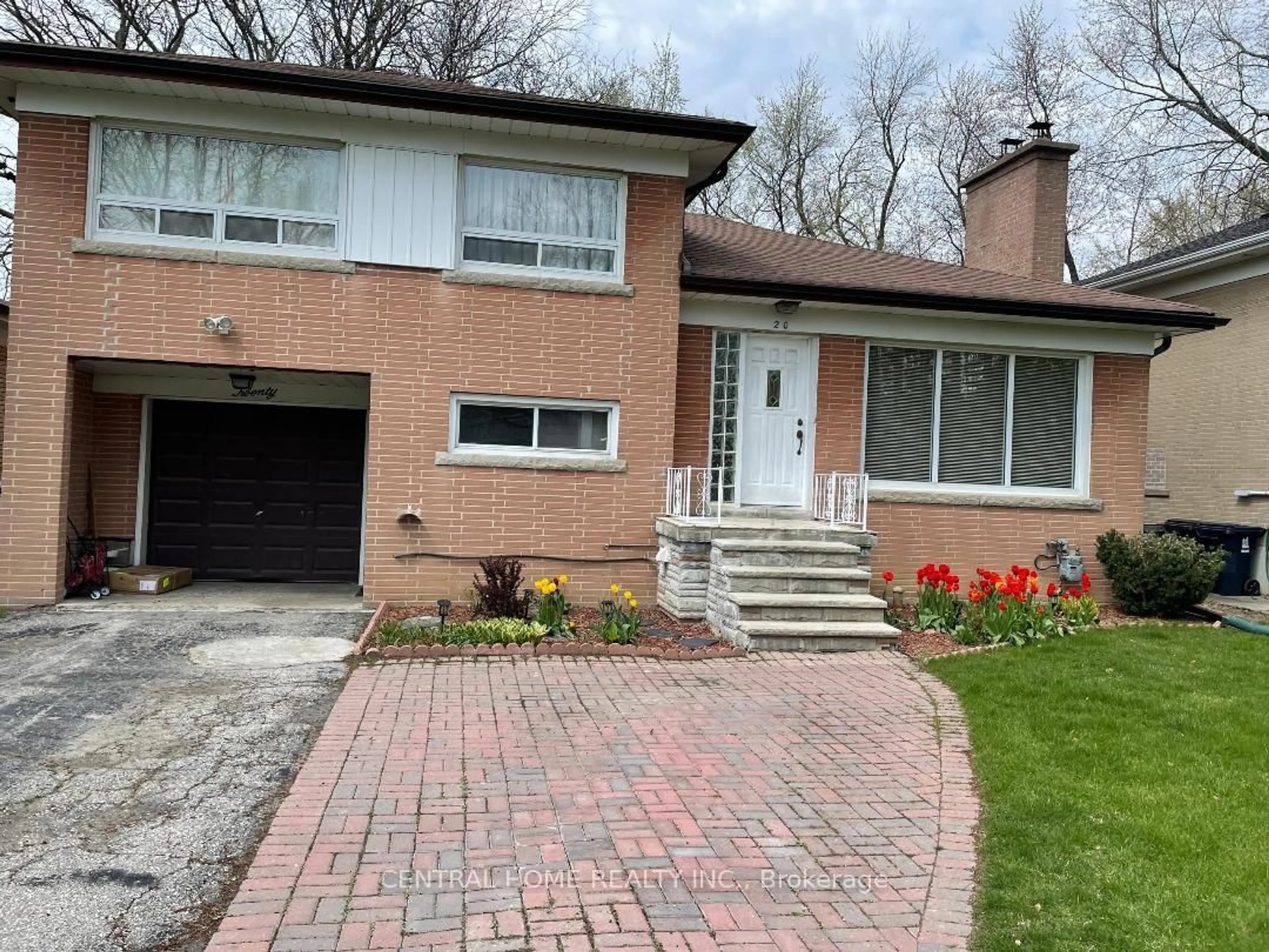 Home with brick exterior material, street for 20 Goulding Ave, Toronto Ontario M2M 1K9