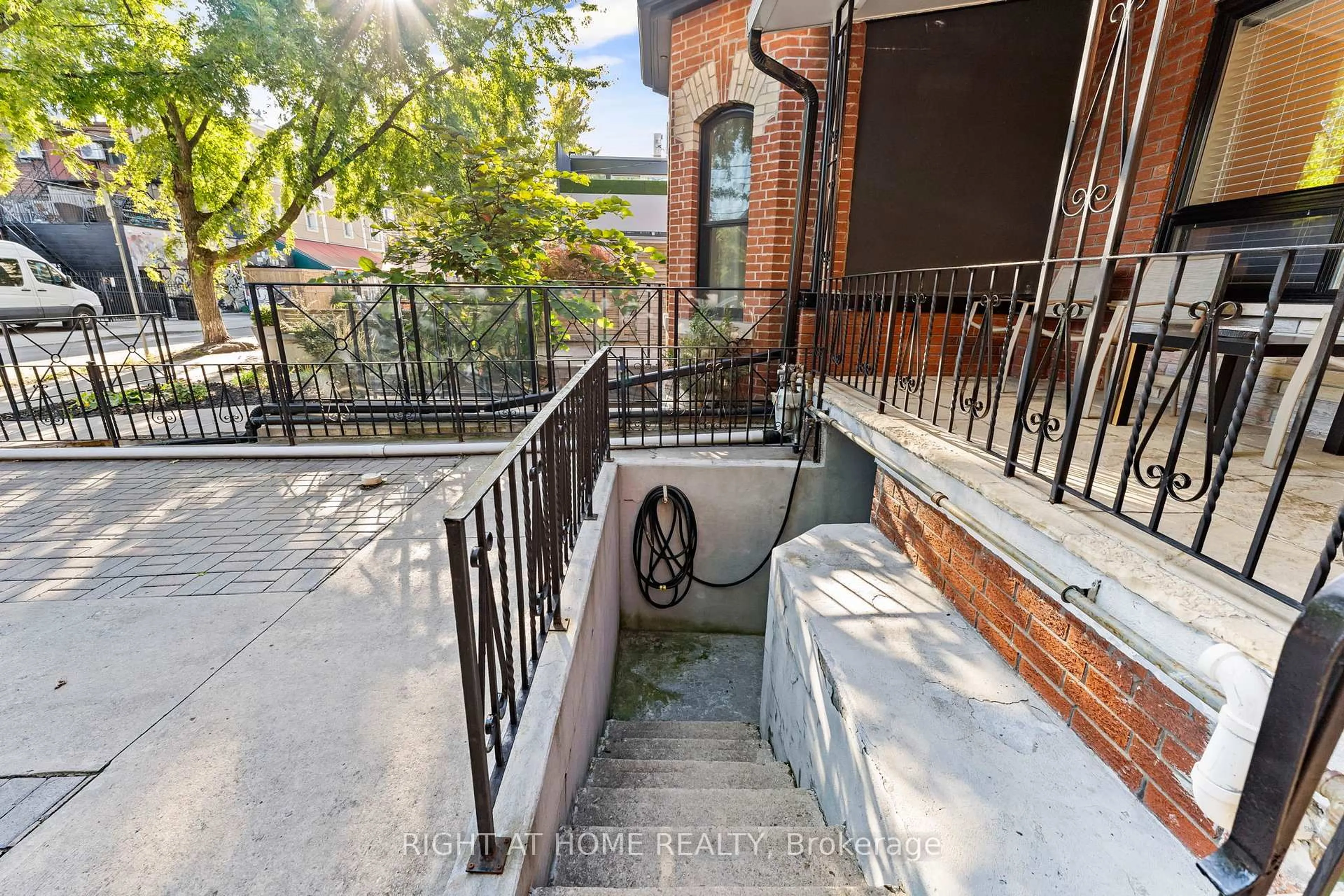 Patio, unknown for 50 Argyle St, Toronto Ontario M6J 1N6