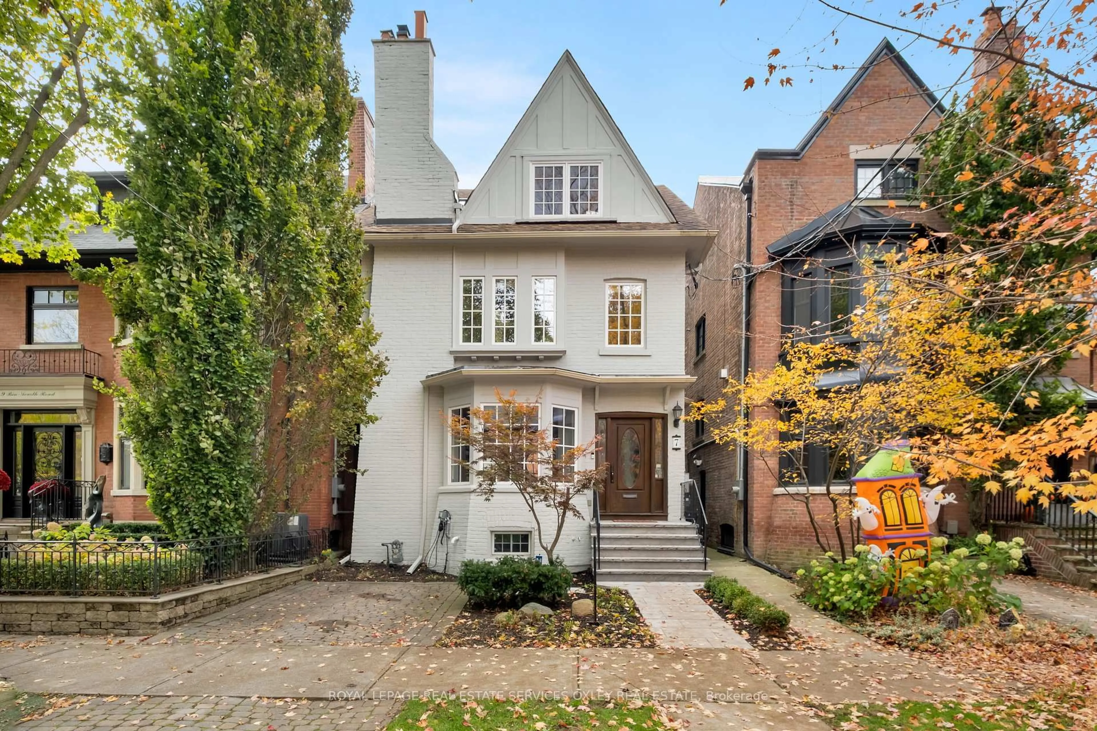 Home with brick exterior material, street for 7 Binscarth Rd, Toronto Ontario M4W 1Y2