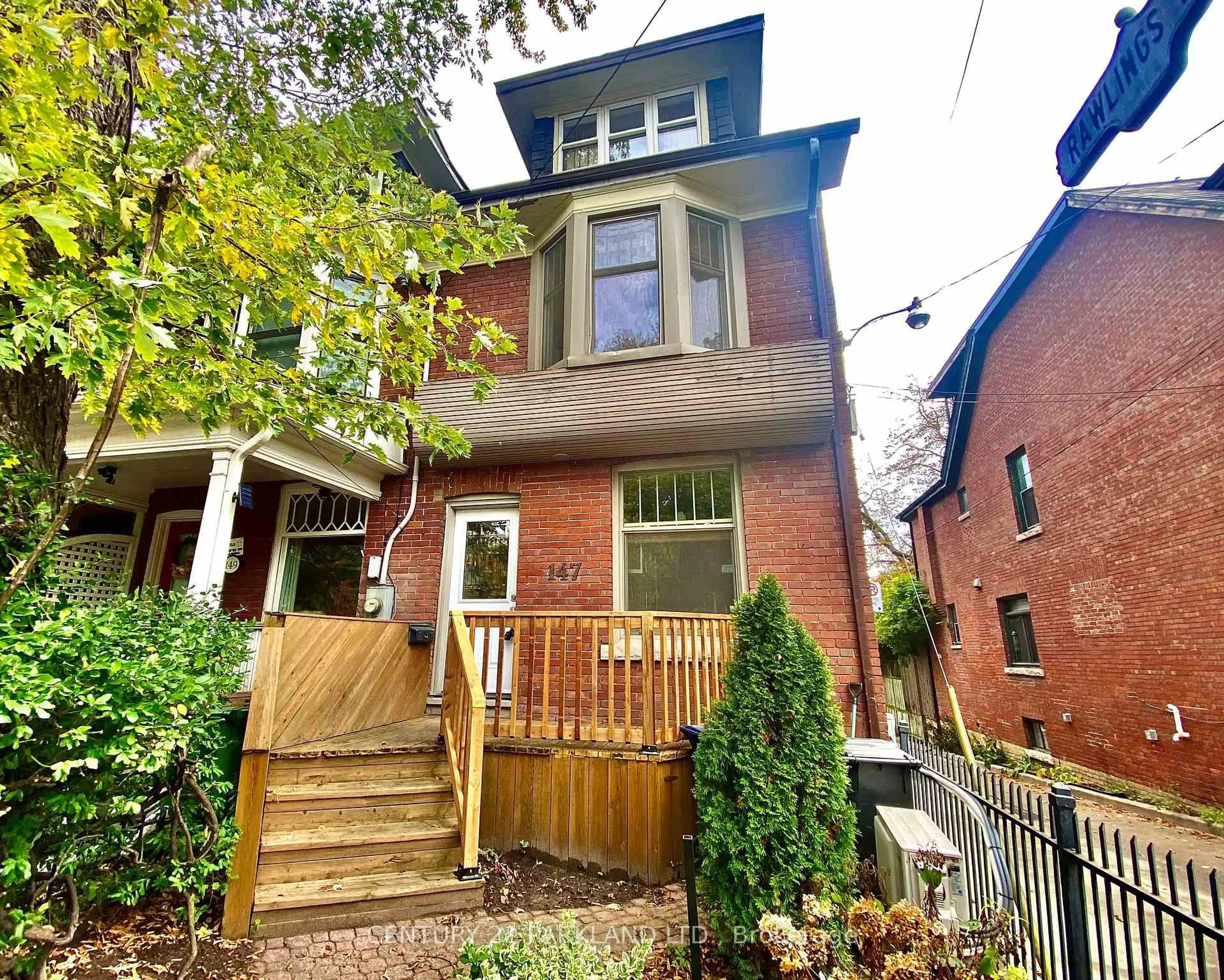 Home with brick exterior material, street for 147 Winchester St, Toronto Ontario M4X 1B5