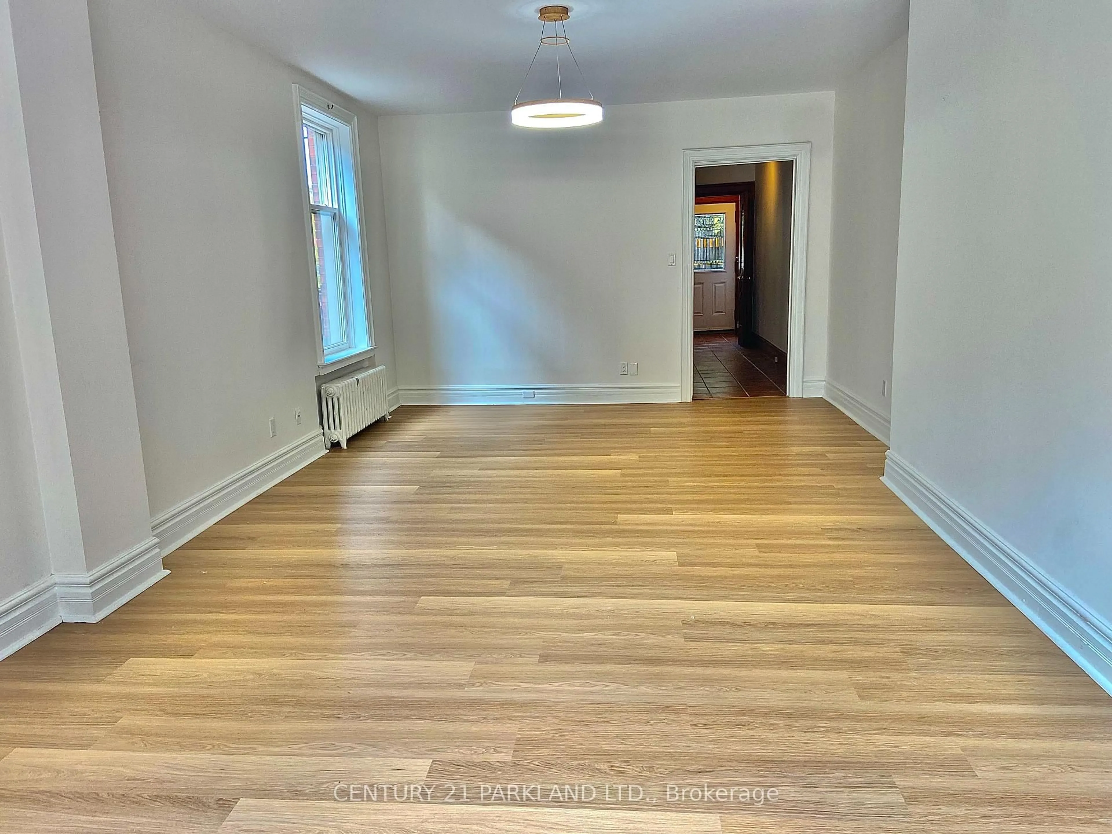 A pic of a room for 147 Winchester St, Toronto Ontario M4X 1B5