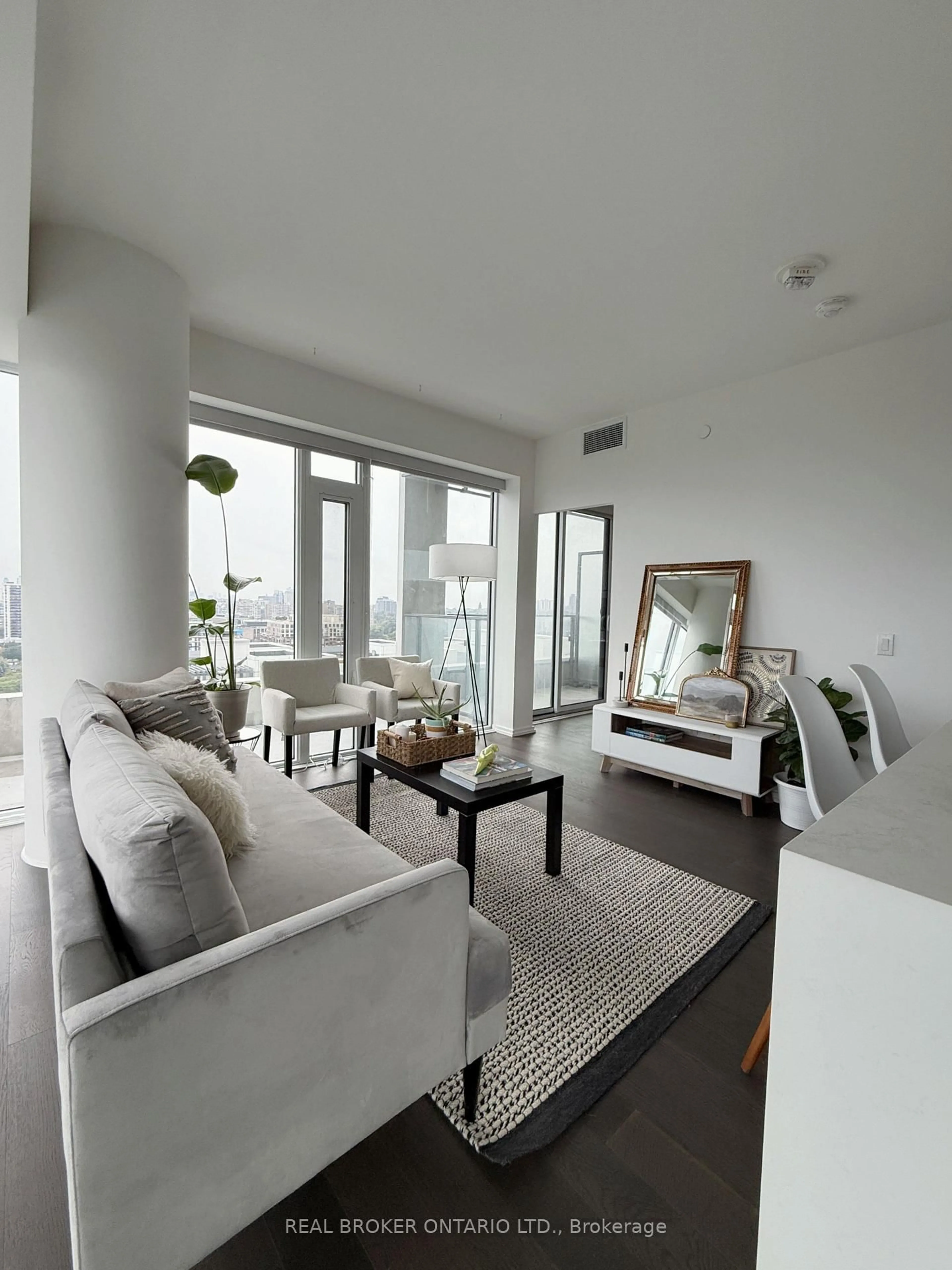 Living room with furniture, unknown for 5 Soudan Ave #2004, Toronto Ontario M4S 0B1