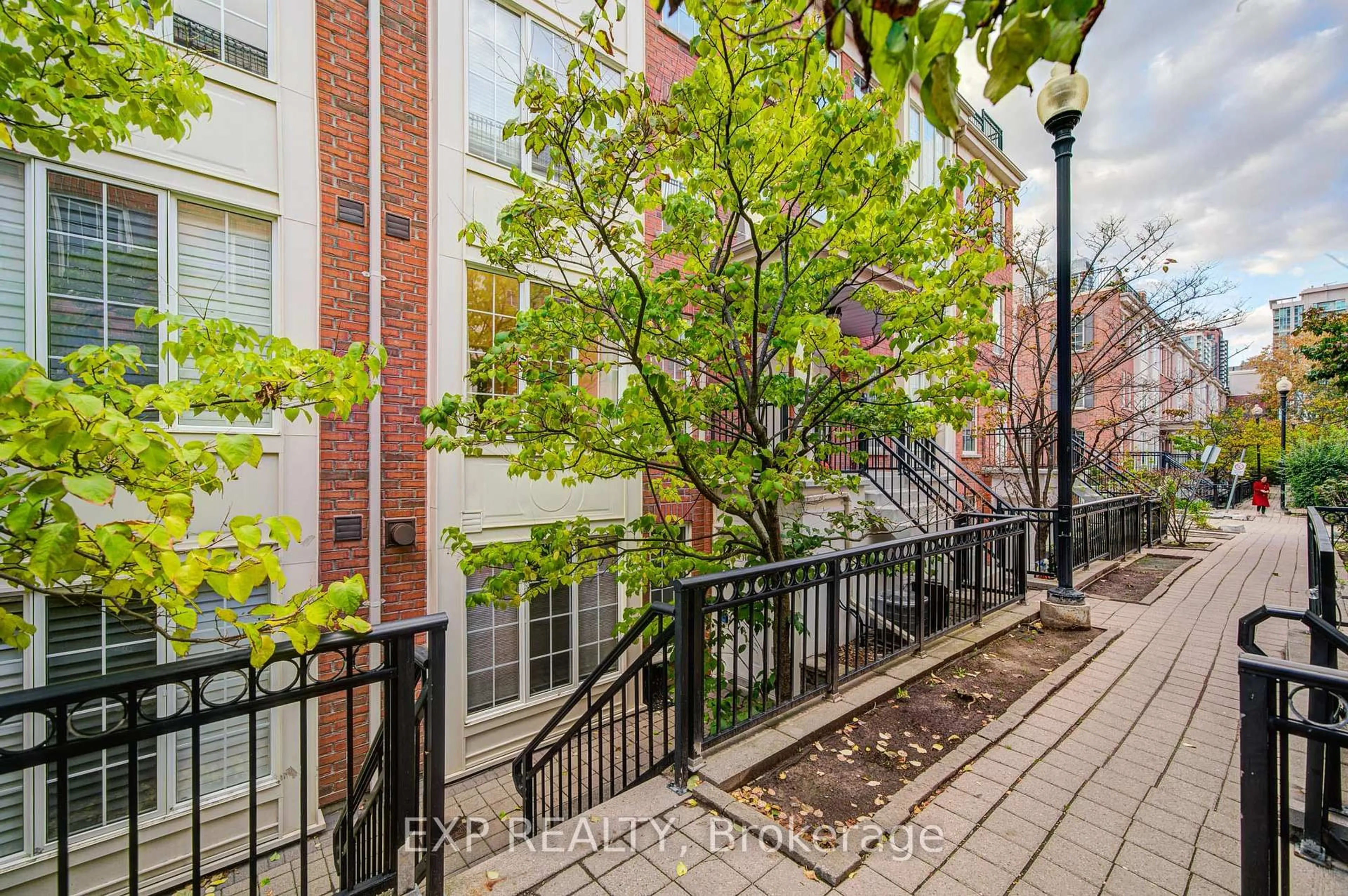 Patio, street for 3 Everson Dr #146, Toronto Ontario M2N 7C2